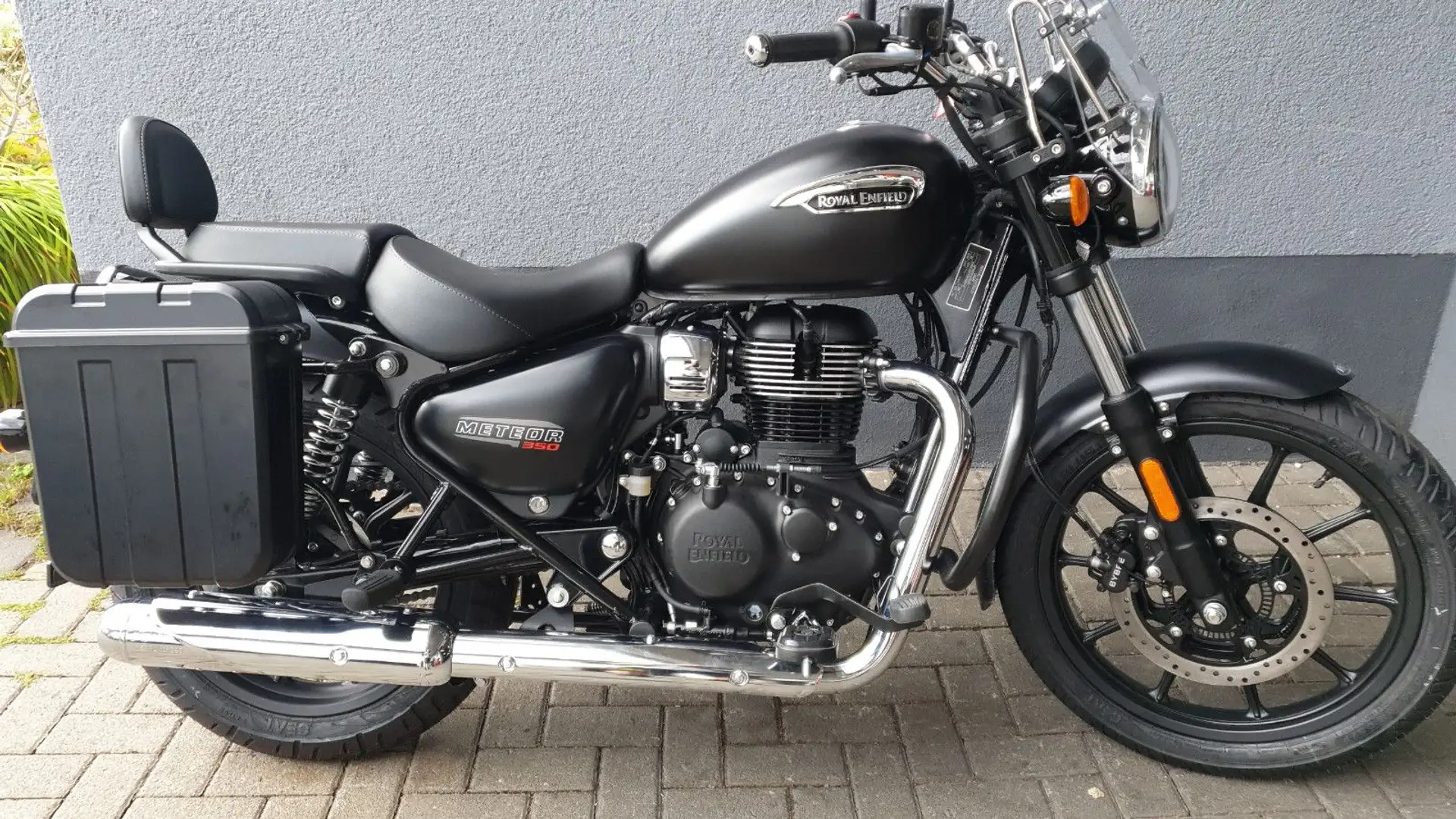 Royal Enfield Meteor 350 schwarz Noir - 2