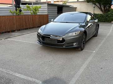 P85+ Free Supercharging Sco1