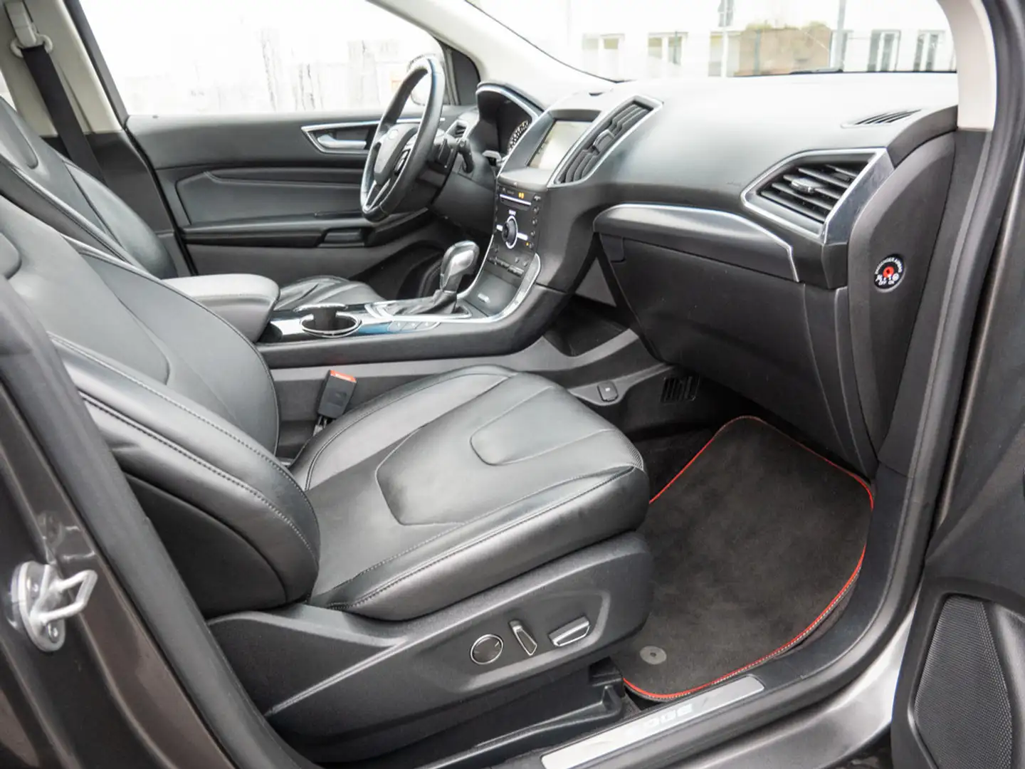 Ford Edge 2.0 TDCi Titanium inkl.CG ACC LED PANO Gris - 2