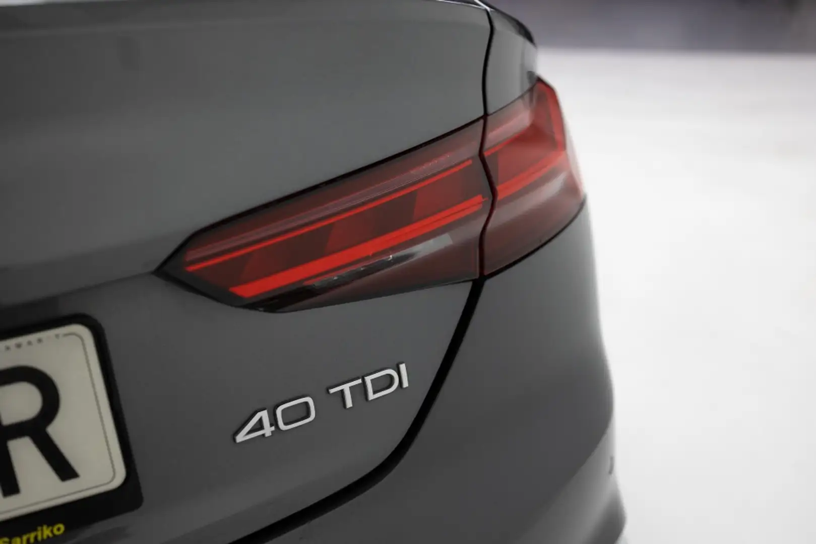 Audi A5 Sportback 40 TDI S line quattro S tronic Gris - 2