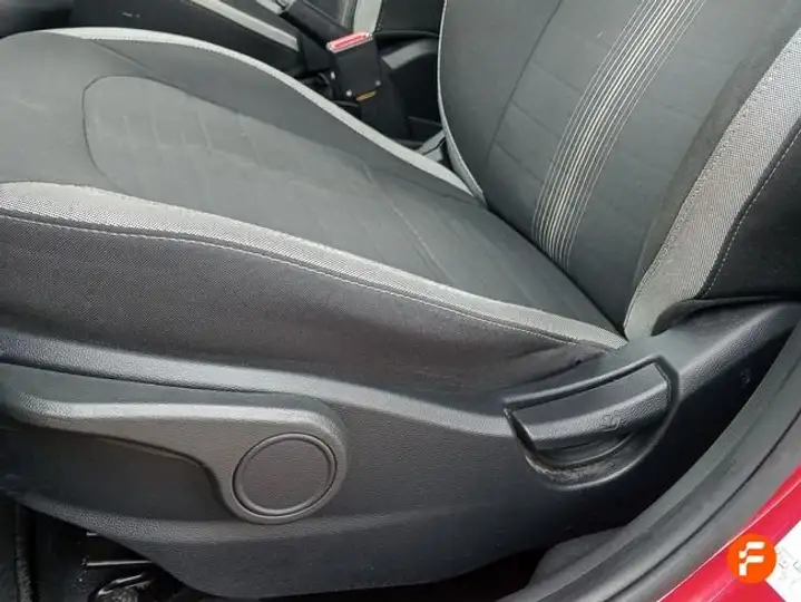 Hyundai i10 MPI 1.0 ESSENCE 2023, foto 23