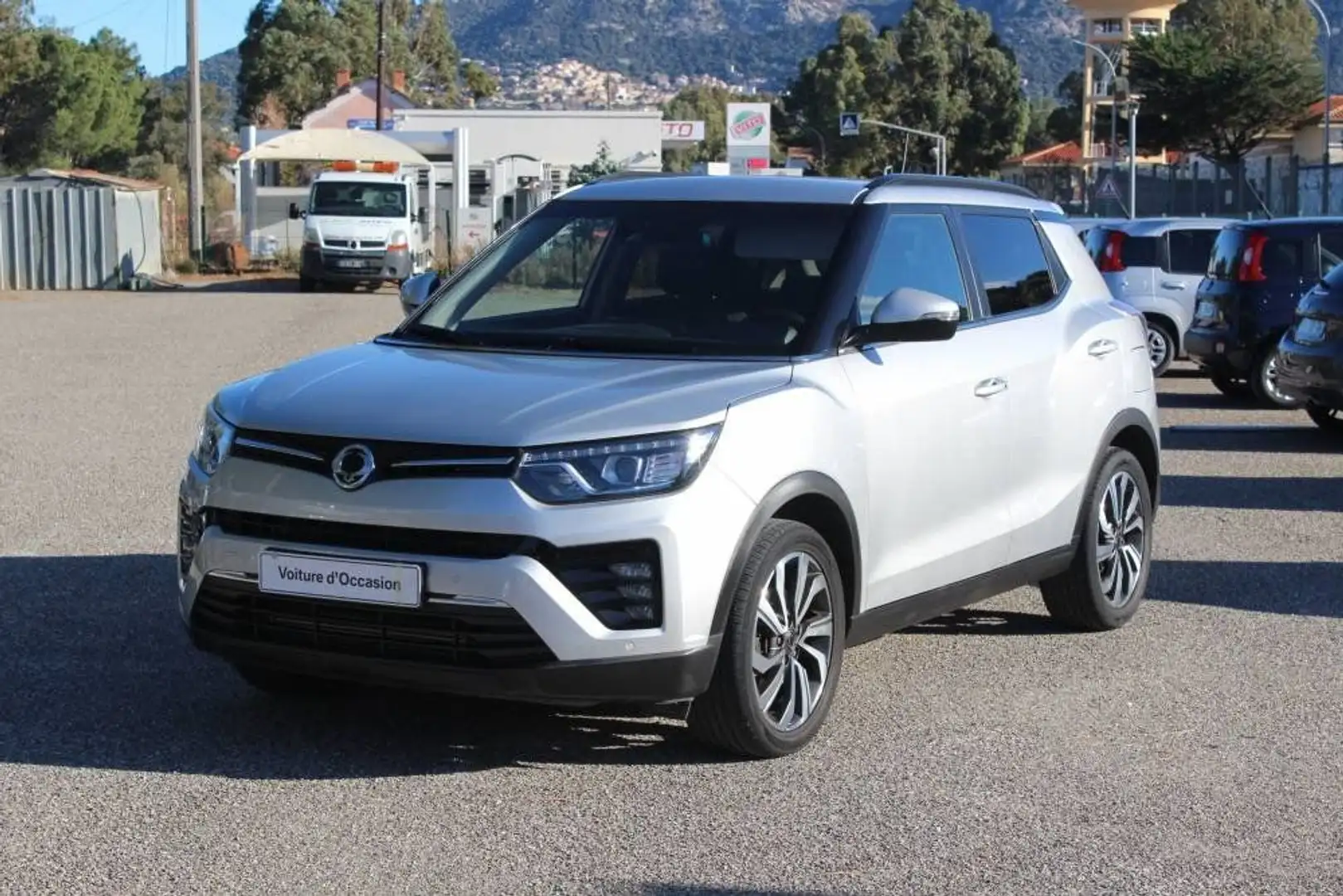 SsangYong Tivoli 2WD 1.6L E-XDI 136CV BTE 6VT PACK SPORT/LIMITED 5  Šedá - 1