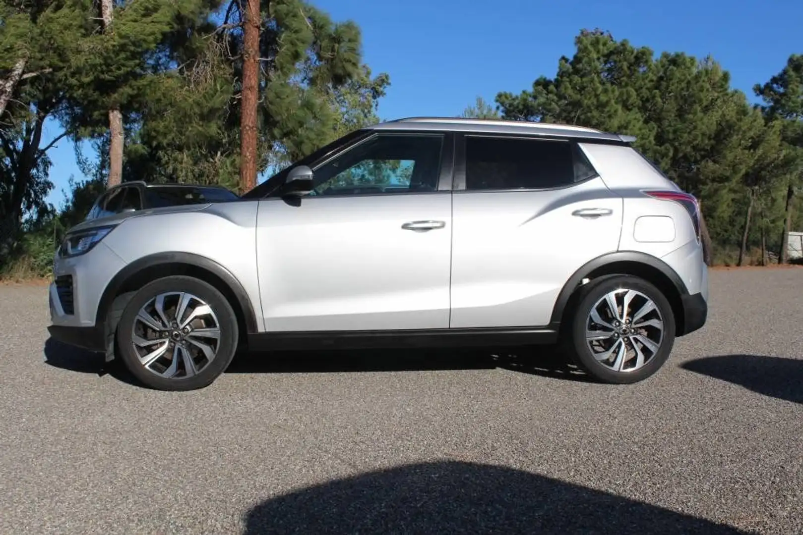 SsangYong Tivoli 2WD 1.6L E-XDI 136CV BTE 6VT PACK SPORT/LIMITED 5  Šedá - 2