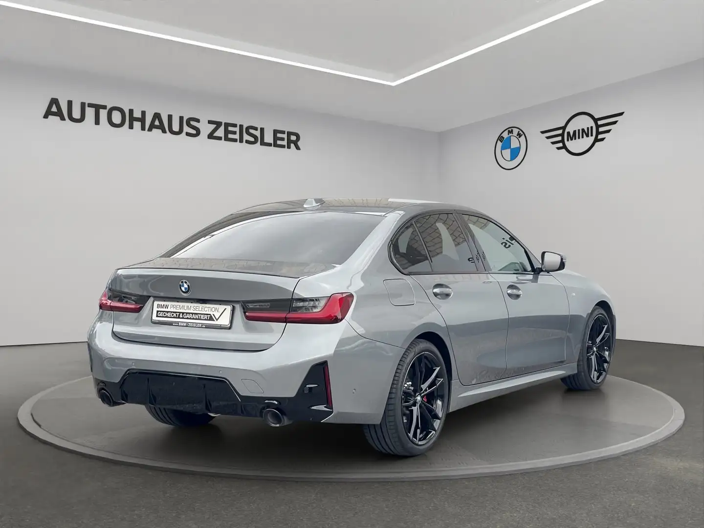 BMW 330 i xDrive Limousine M SPORTPAKET AHK HarmanKardon a Grau - 2