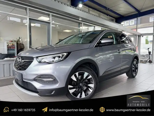 Opel Grandland Innovation 1.2Turbo PANO KAM SHZG LED