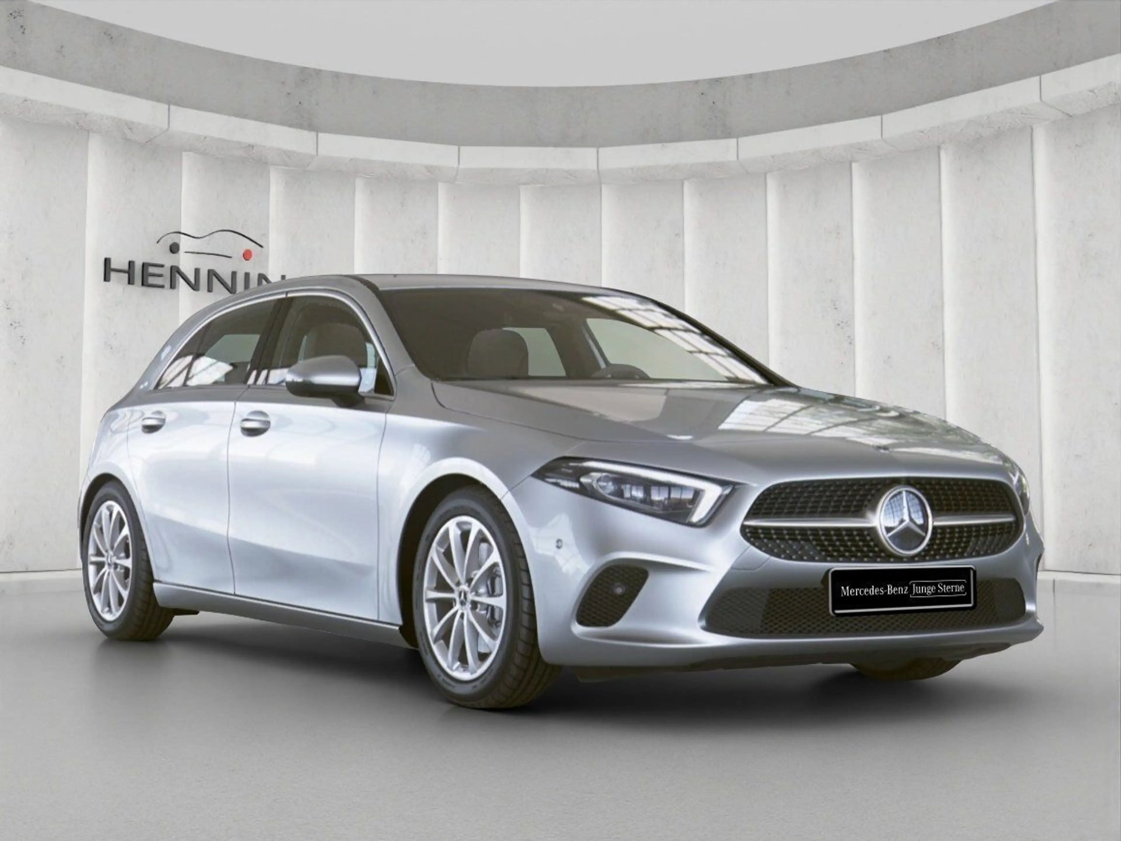 Mercedes-Benz A 220 Progressive Sthzg Sitzklima HUD DISTR 360° — photo 6