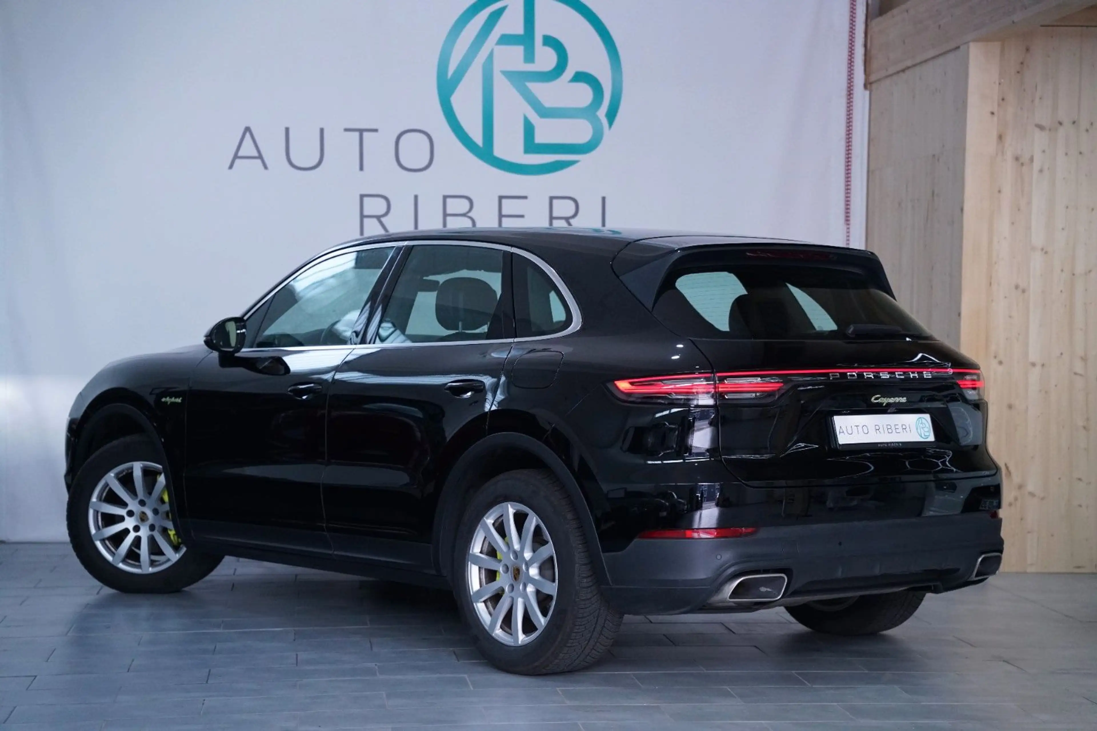 Porsche Cayenne E-Hybrid*Sport-Chrono*Kamera*AHK*4-Wege* — photo 7