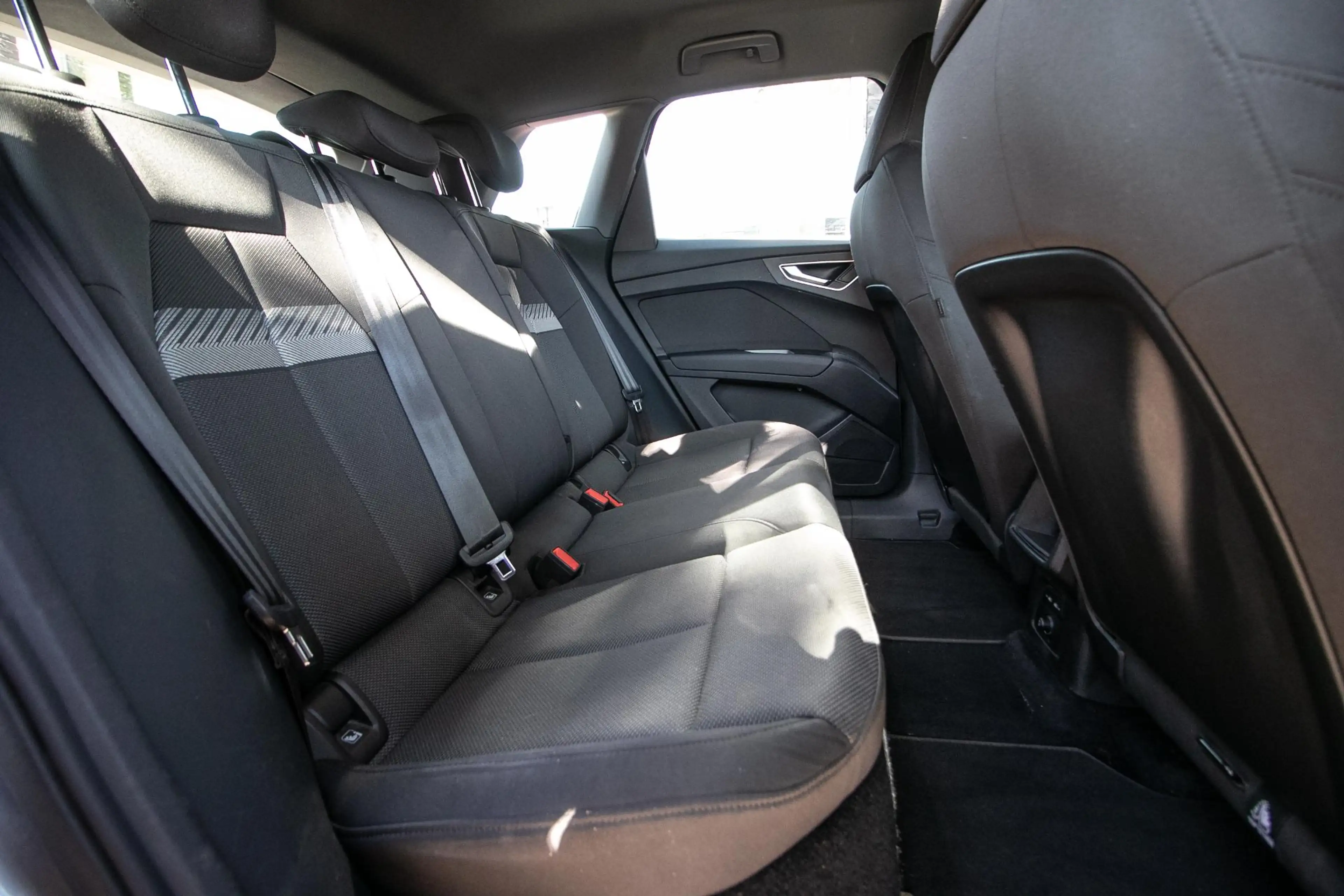 Audi Q4 e-tron 40 Launch edition Advanced 77 kWh | Soh 93,7% | Ca — photo 8