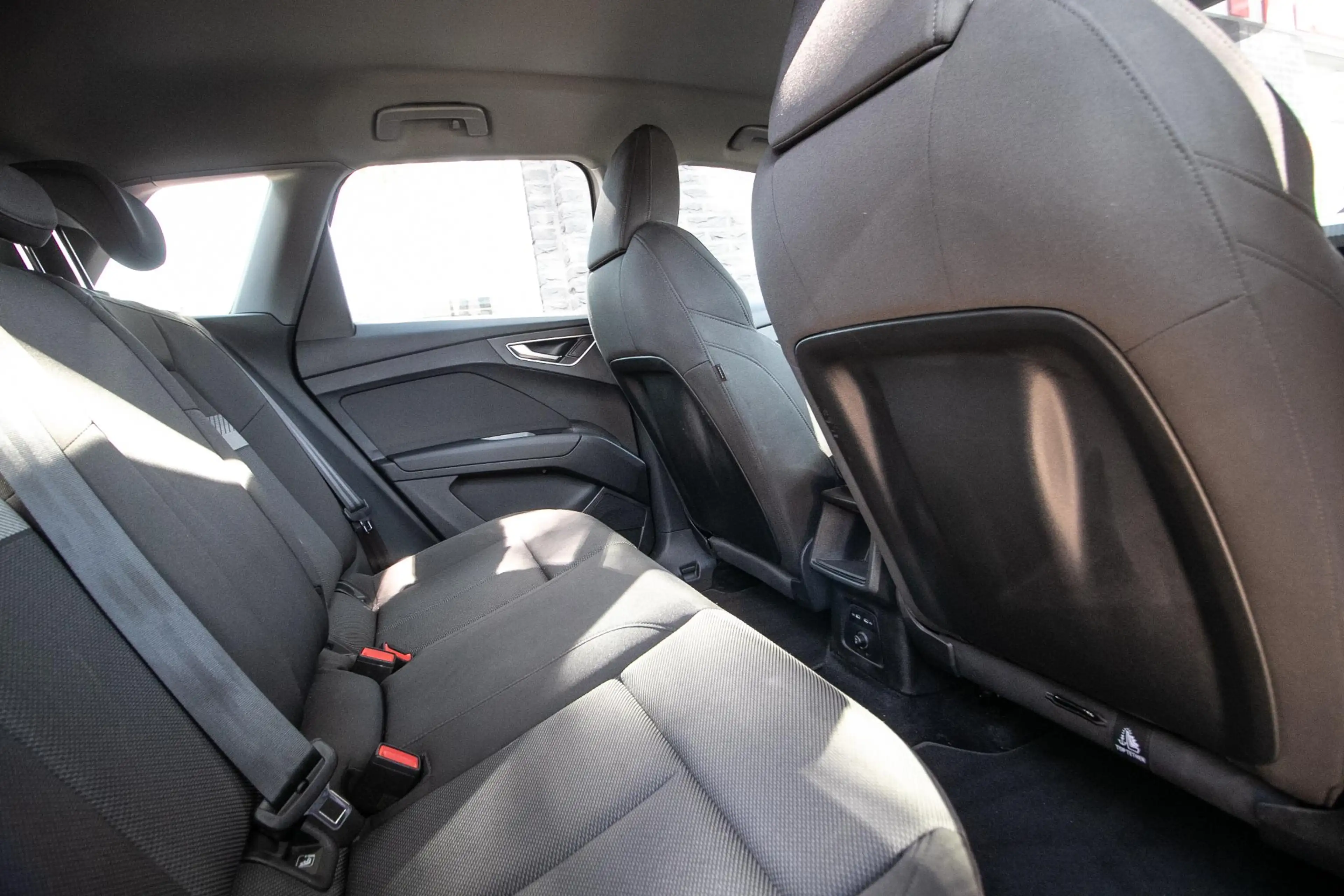 Audi Q4 e-tron 40 Launch edition Advanced 77 kWh | Soh 93,7% | Ca — photo 7