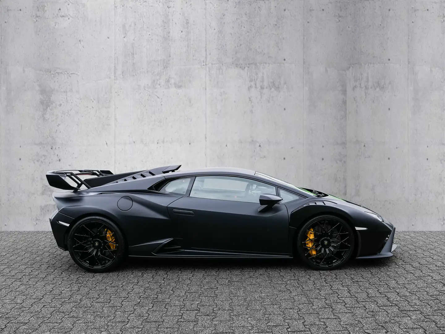 Lamborghini Huracán STO Nero Nemesis, Full Exterior Carbon Schwarz - 2