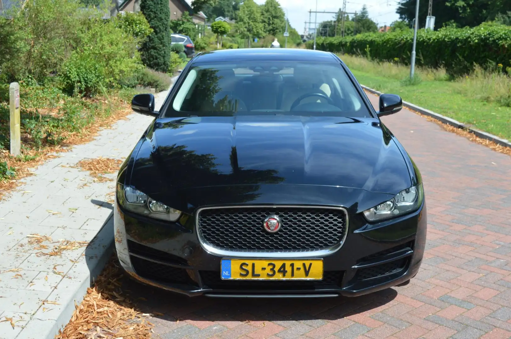 Jaguar XE 2.0 Prestige Pro Edition EXPORT Zwart - 2