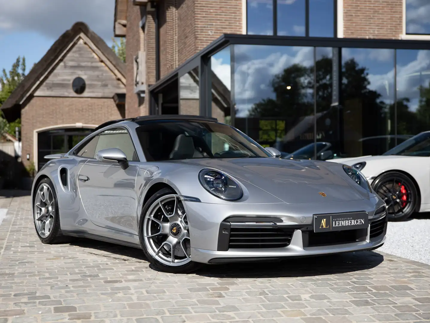 Porsche 992 911 Turbo S / Sportuitlaat / Burmester / Leder 930 Zilver - 1