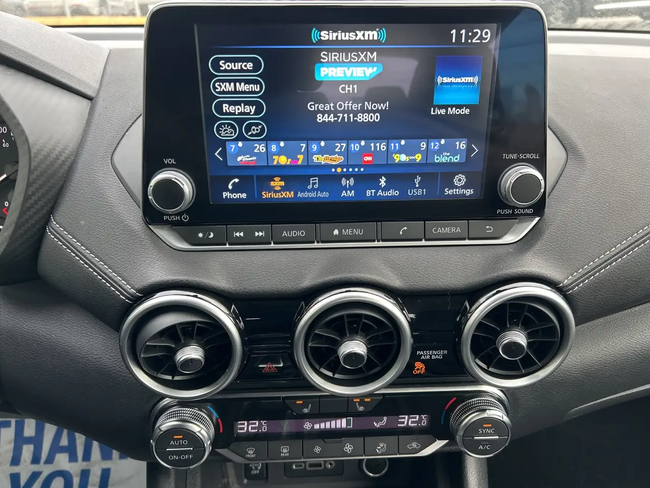 Nissan Sentra снимка Nissan Sentra
