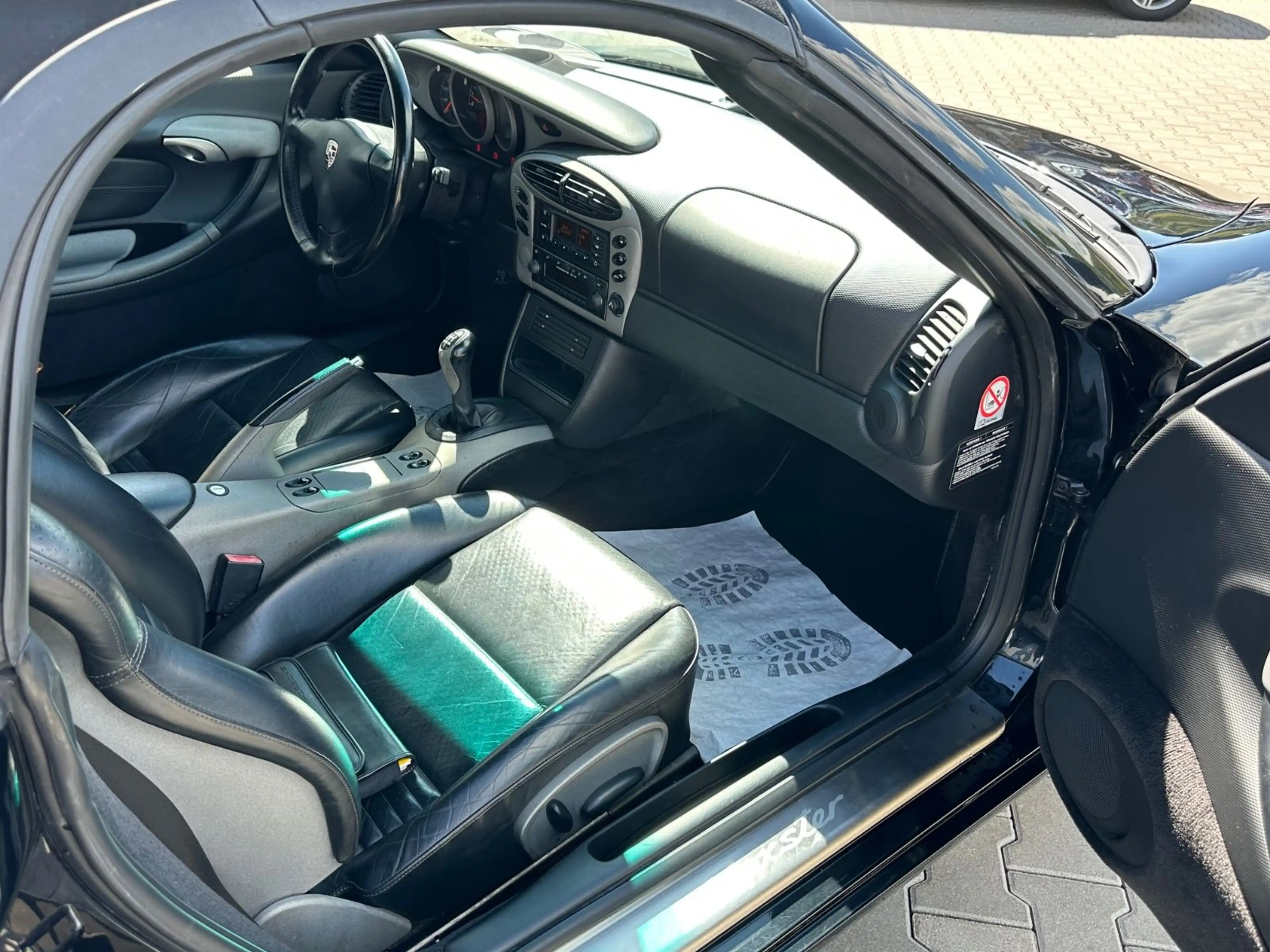 Porsche Boxster 2.7 — photo 11