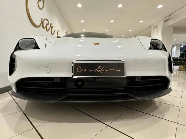 Porsche Taycan view 5