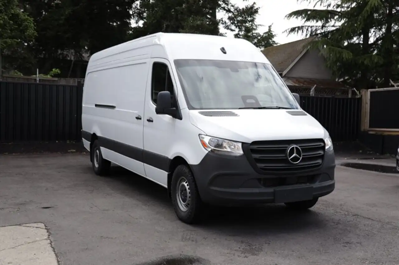 Mercedes-Benz Sprinter снимка Mercedes-Benz Sprinter