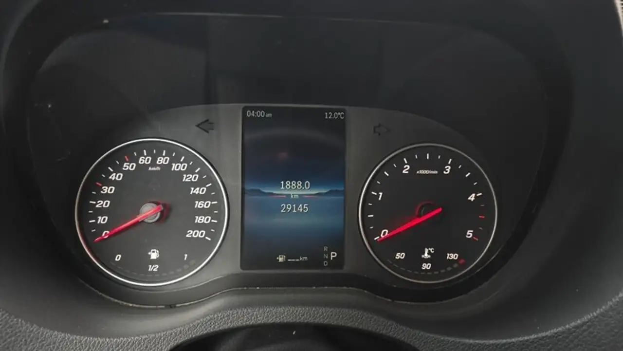 Mercedes-Benz Sprinter снимка Mercedes-Benz Sprinter