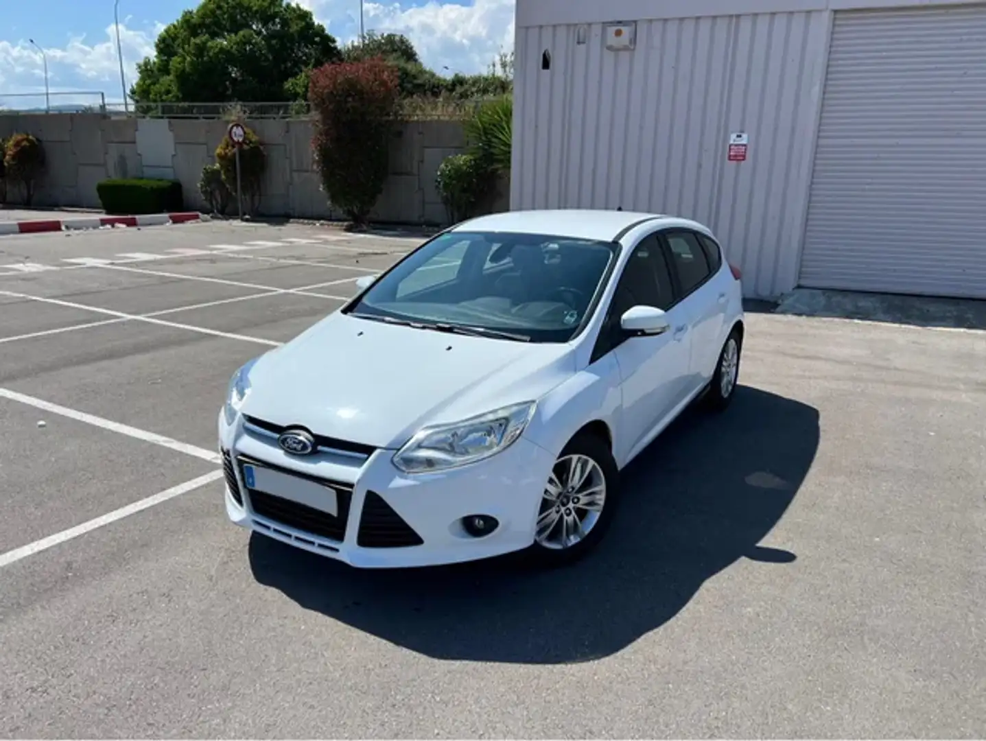 Ford Focus 1.0 Ecoboost Auto-S&S Trend Blanco - 1