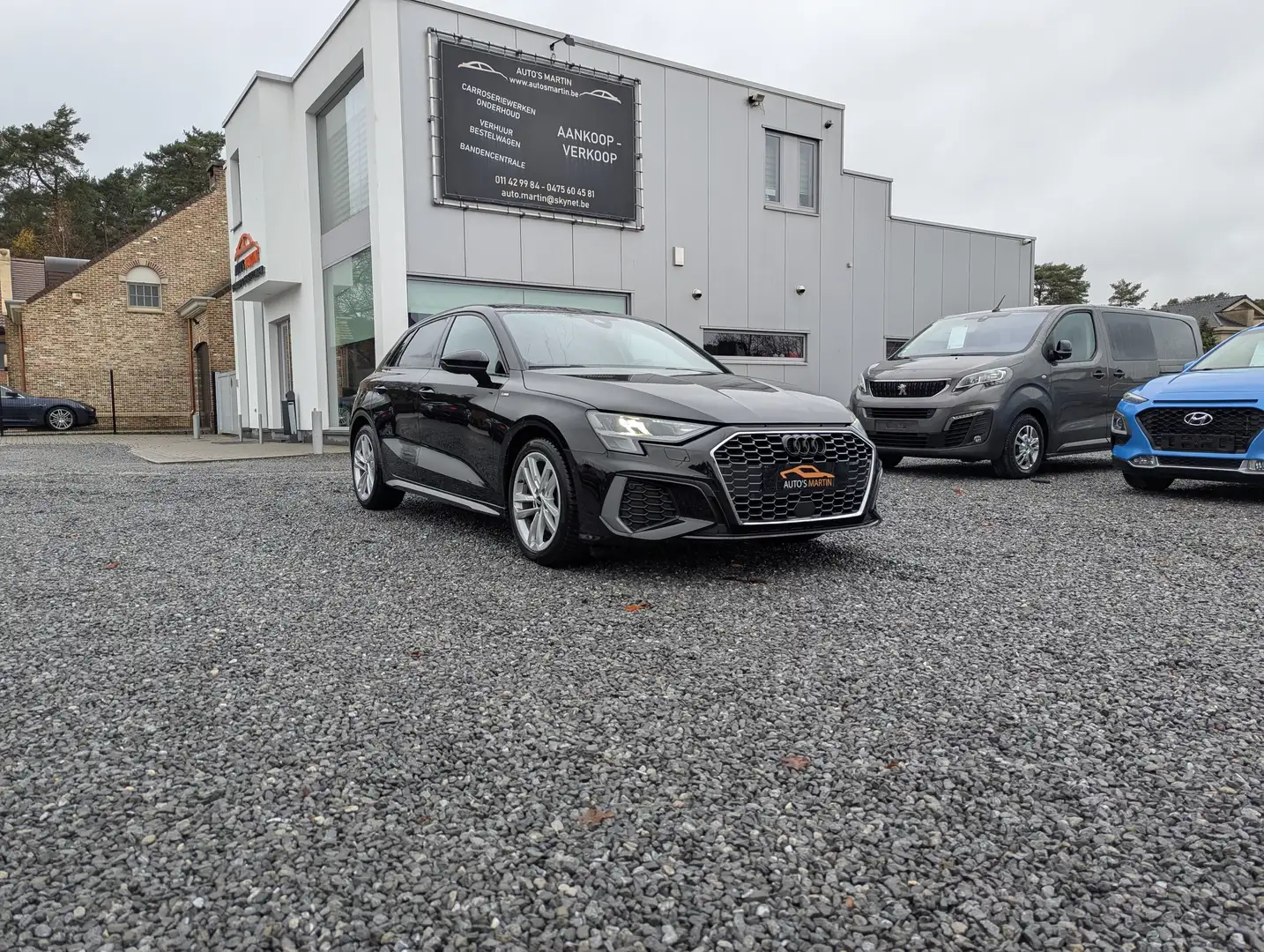 Audi A3 30 TFSI S line | LEER | NAVI | WIRELESS CARPLAY Noir - 1