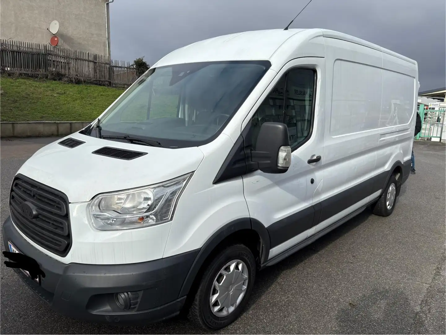 Ford Transit 2.0 EcoBlue Weiß - 1