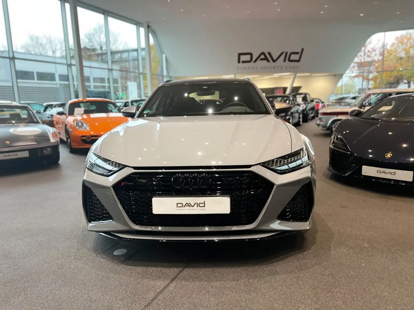 Audi RS6 Avant Performance*dynamik plus*Keramik*B&O* Grau - 2