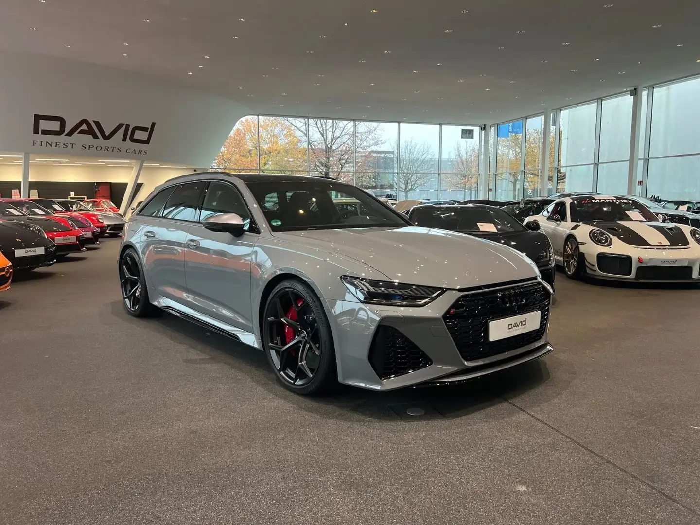 Audi RS6 Avant Performance*dynamik plus*Keramik*B&O* Grau - 1