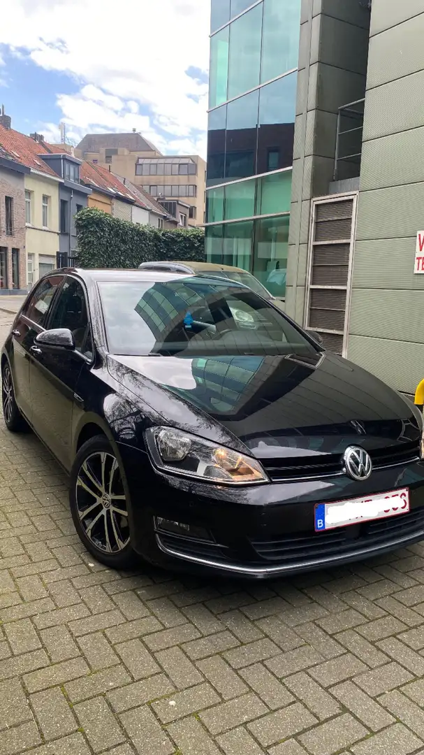 Volkswagen Golf 1.2 TSI BlueMotion Zwart - 1