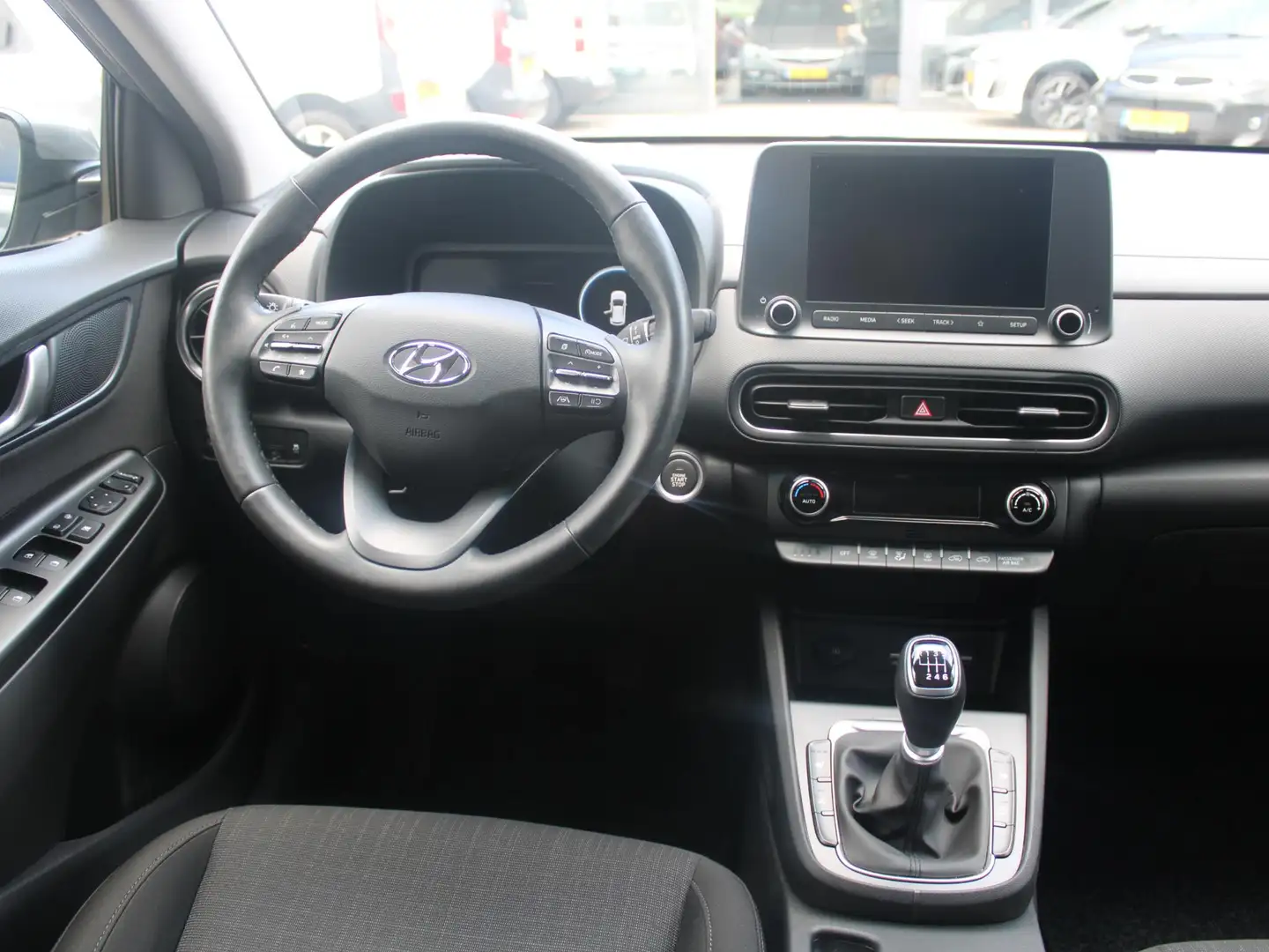 Hyundai KONA 1.0 T-GDI Comfort | APPLE CARPLAY | ACHTERUITRIJCA Grijs - 2