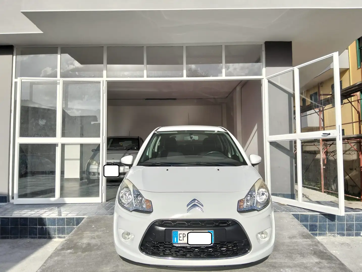 Citroen C3 C3  1.1 Exclusive  + GPL Bianco - 2