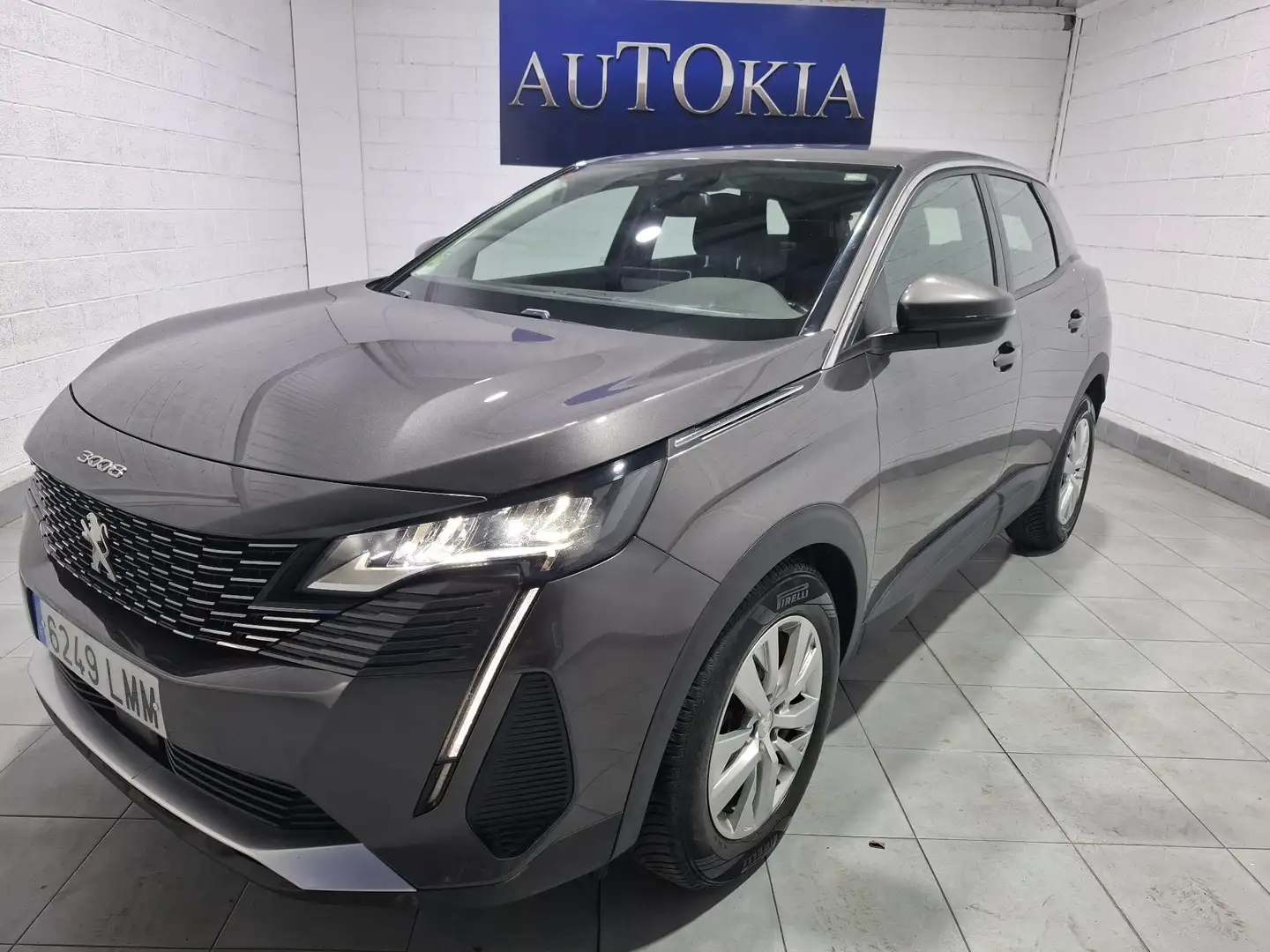 Peugeot 3008 1.6 BlueHDi Active 120 Grijs - 1