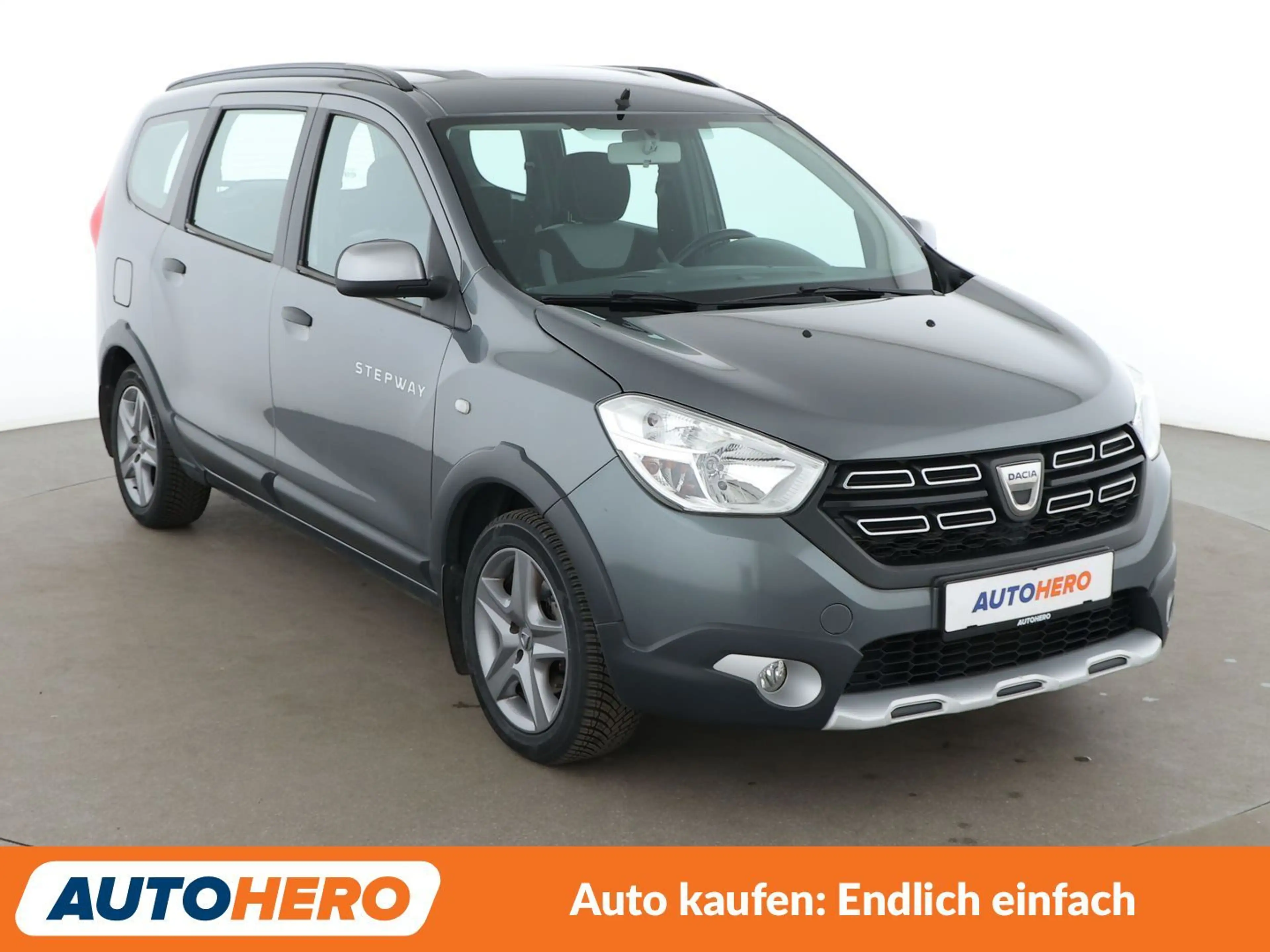 Dacia Lodgy 1.2 TCe Stepway *NAVI*PDC*SHZ*TEMPO* — photo 8