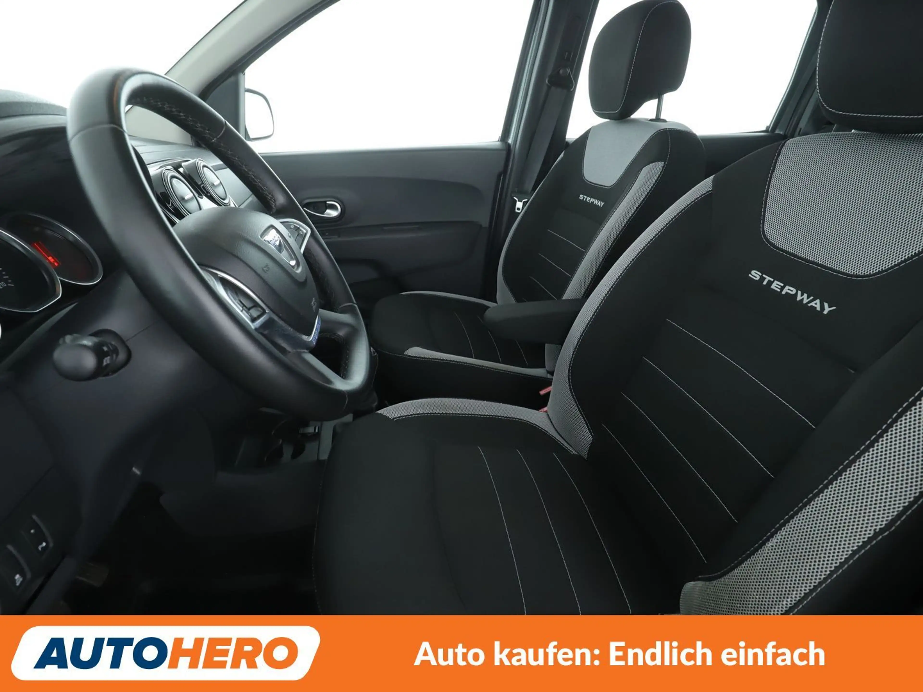 Dacia Lodgy 1.2 TCe Stepway *NAVI*PDC*SHZ*TEMPO* — photo 10