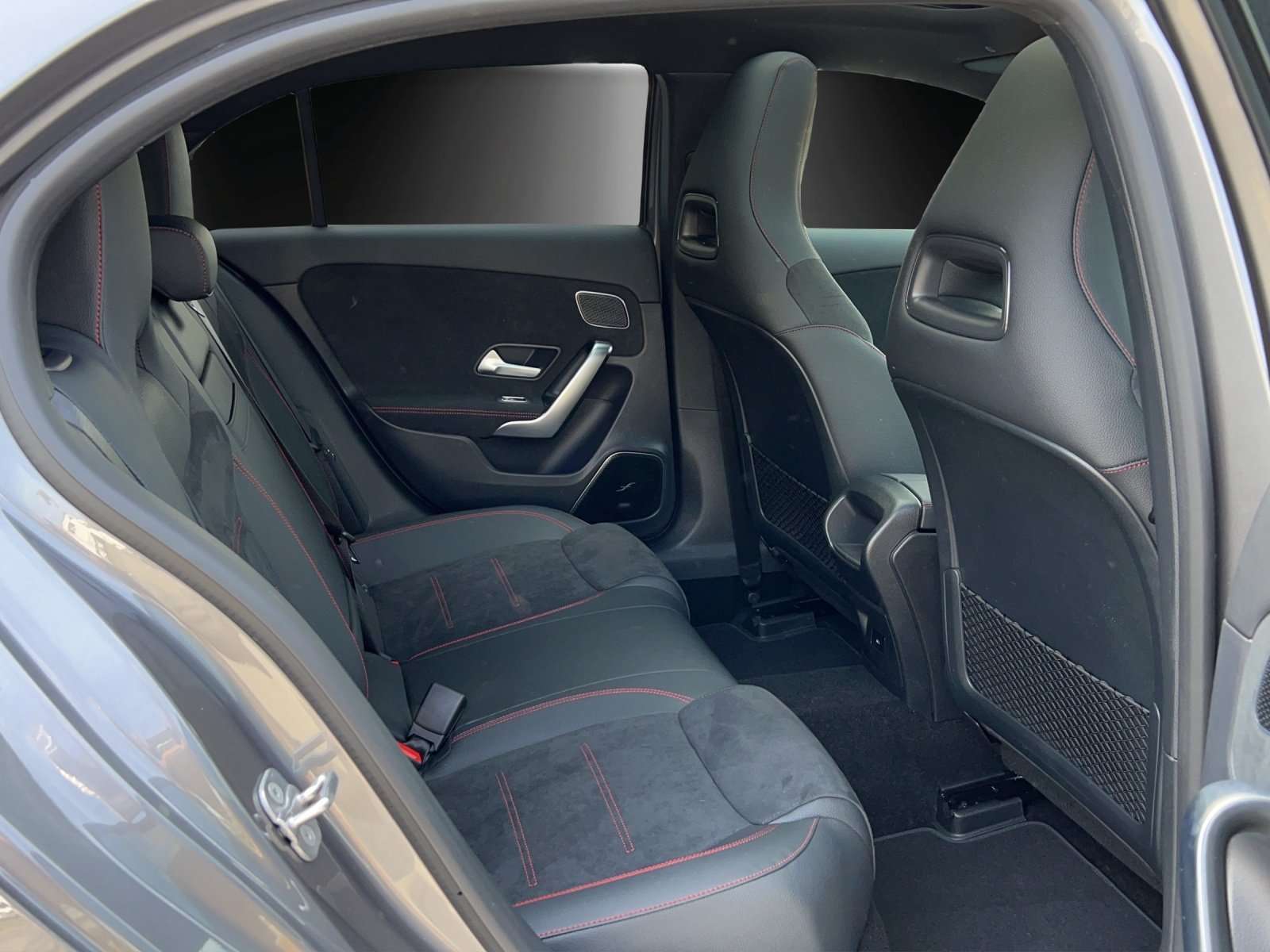 Mercedes-Benz A 220
