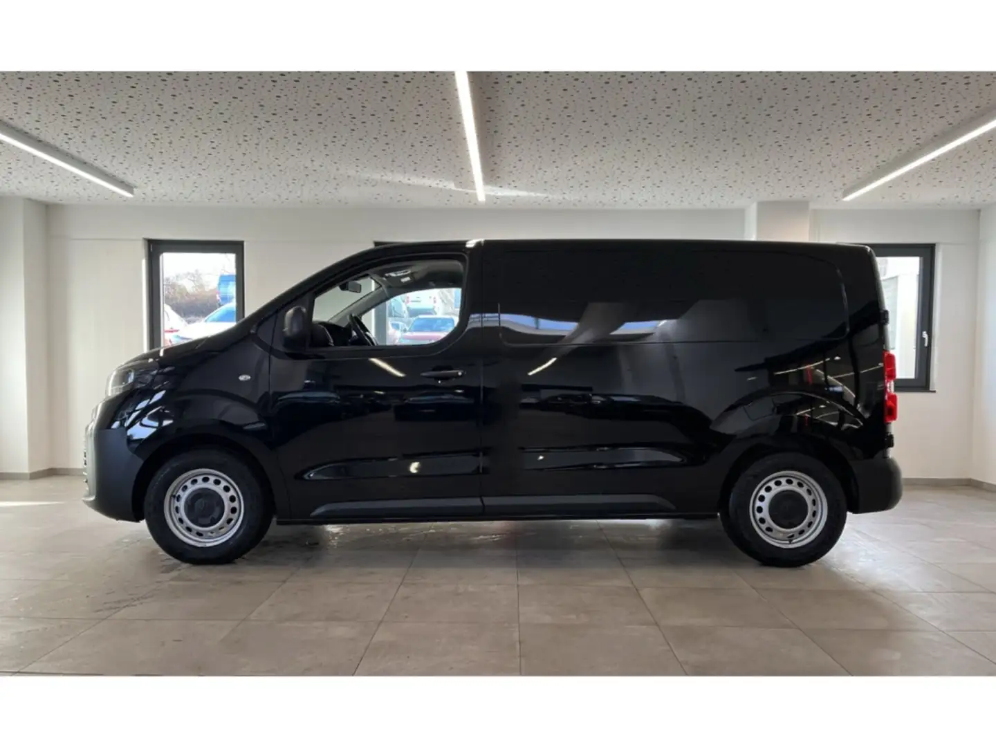 Toyota Proace Kasten 1.5 D-4D Comfort PDC Tempomat SHZ Schwarz - 2