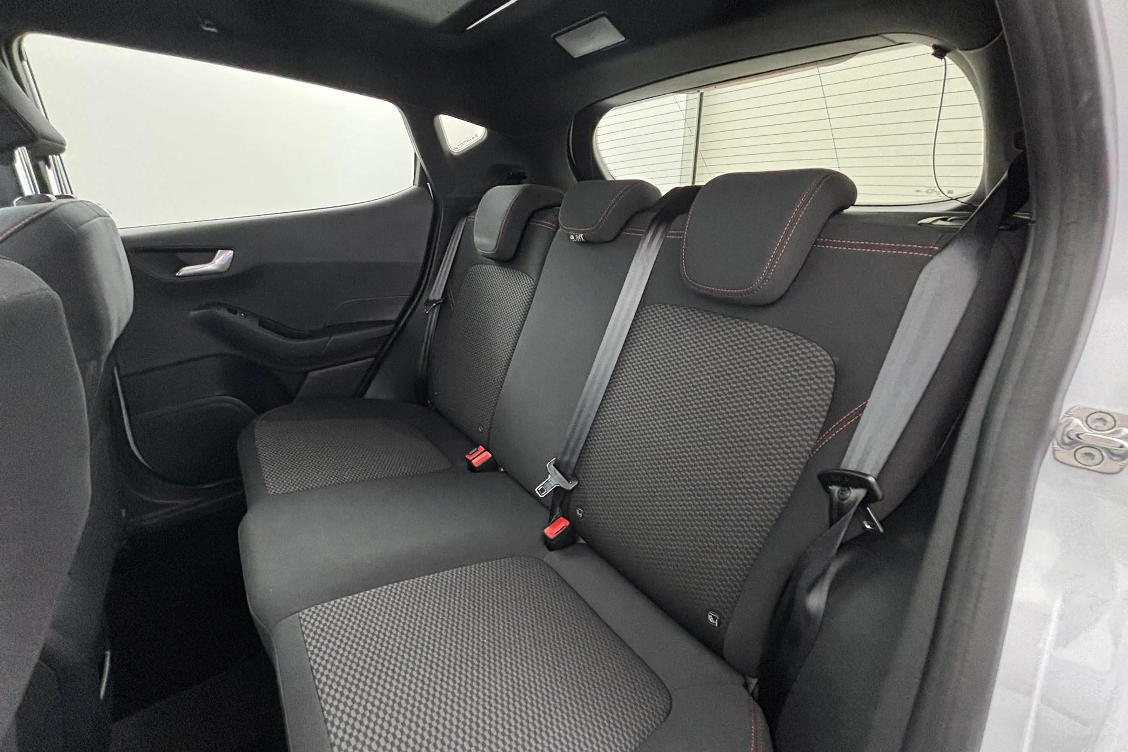 Ford Fiesta 1.0 EcoBoost ST-Line Compact, sportief en verrasse — photo 24