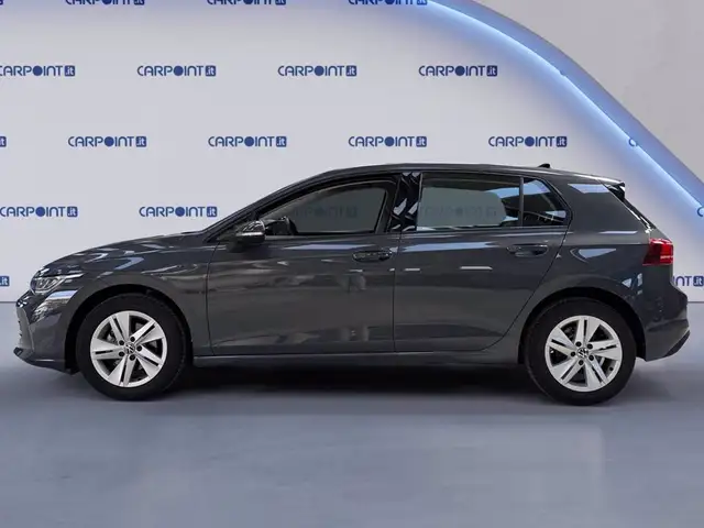 Volkswagen Golf view 3