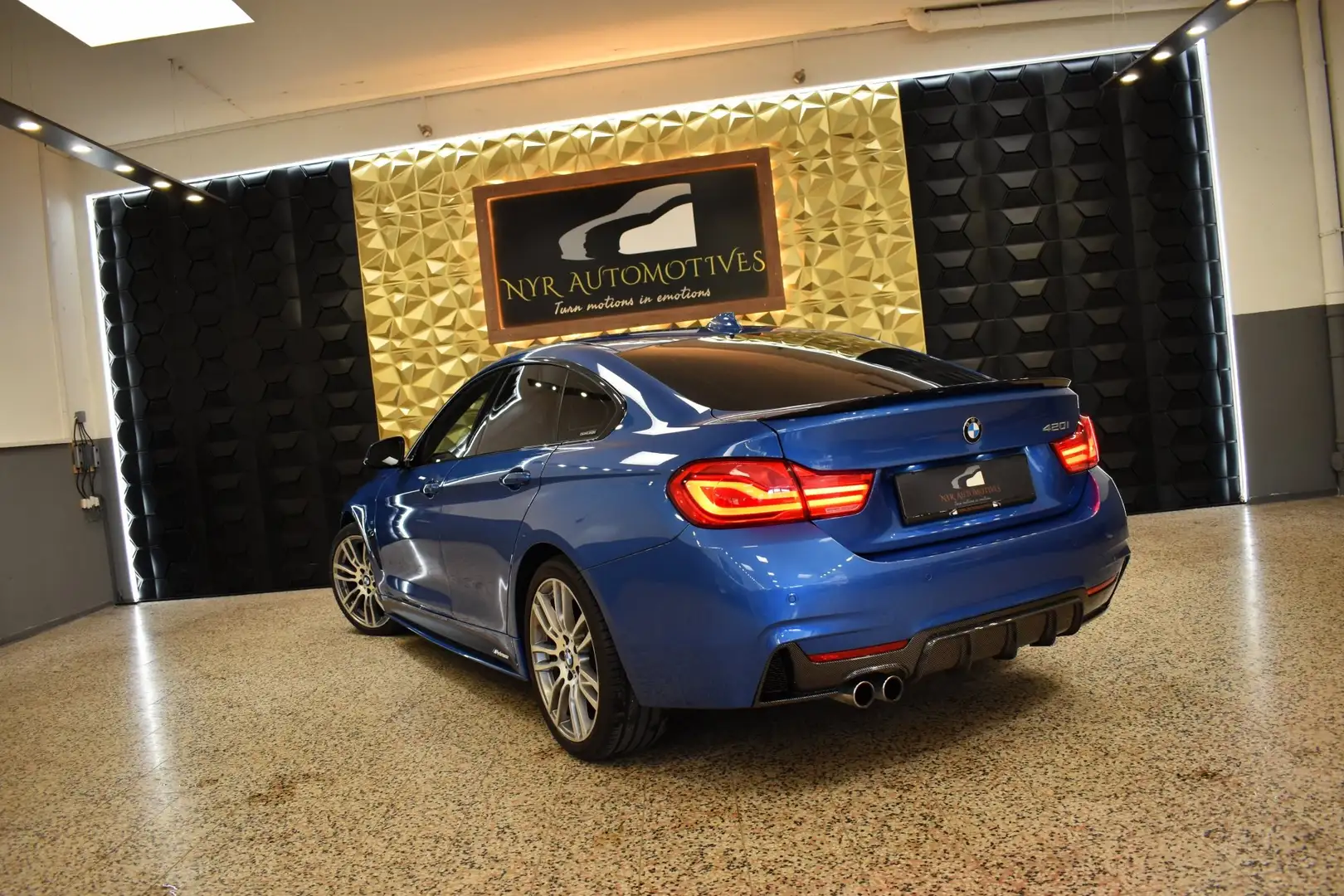 BMW 420 i GranCoupe LCI M-PERFORMANCE, NAV, LED, SPORTSITZ Blau - 2