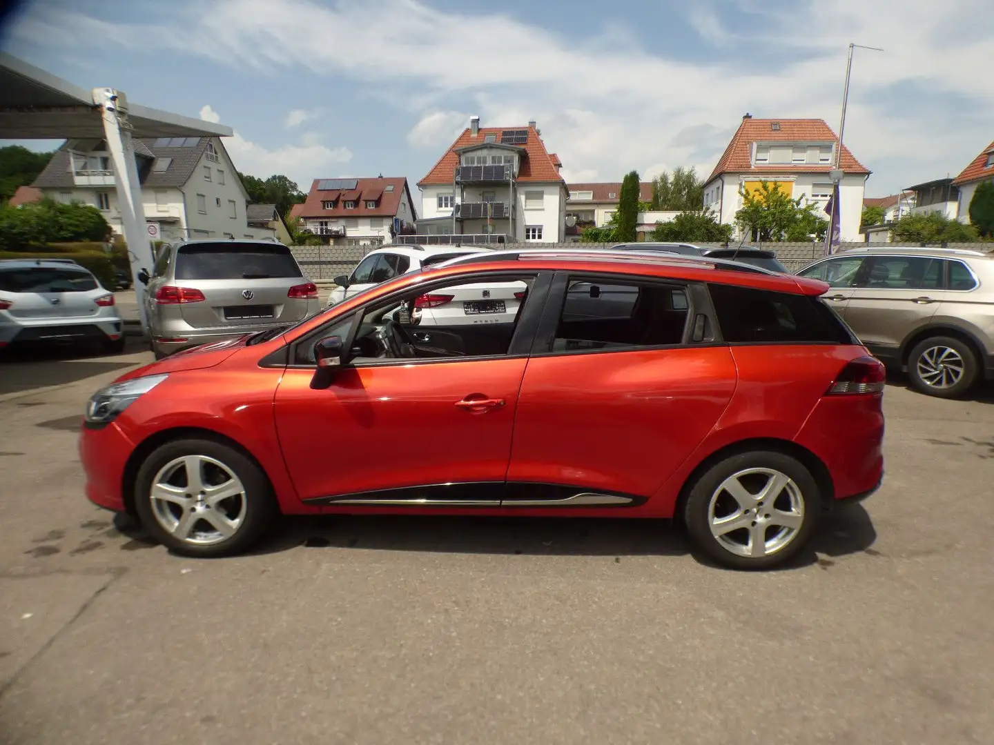 Renault Clio IV Grandtour Dynamique *Klima*Tempomat* Rood - 2