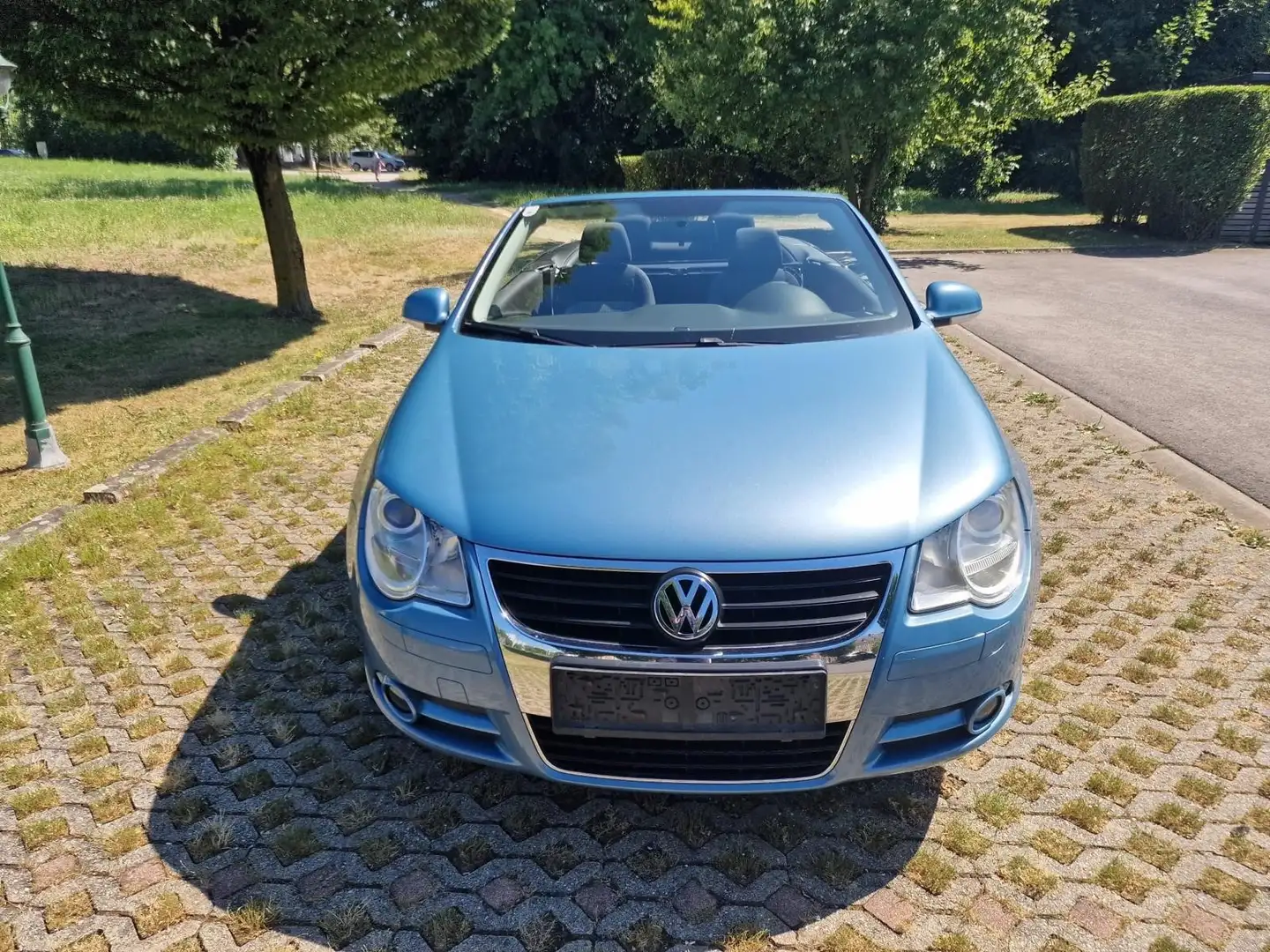 Volkswagen Eos 1,6 FSI Blau - 2