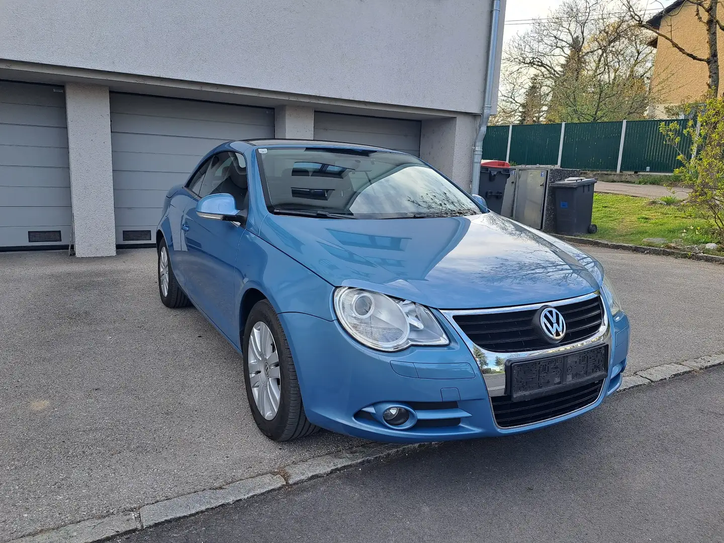 Volkswagen Eos 1,6 FSI Blau - 1