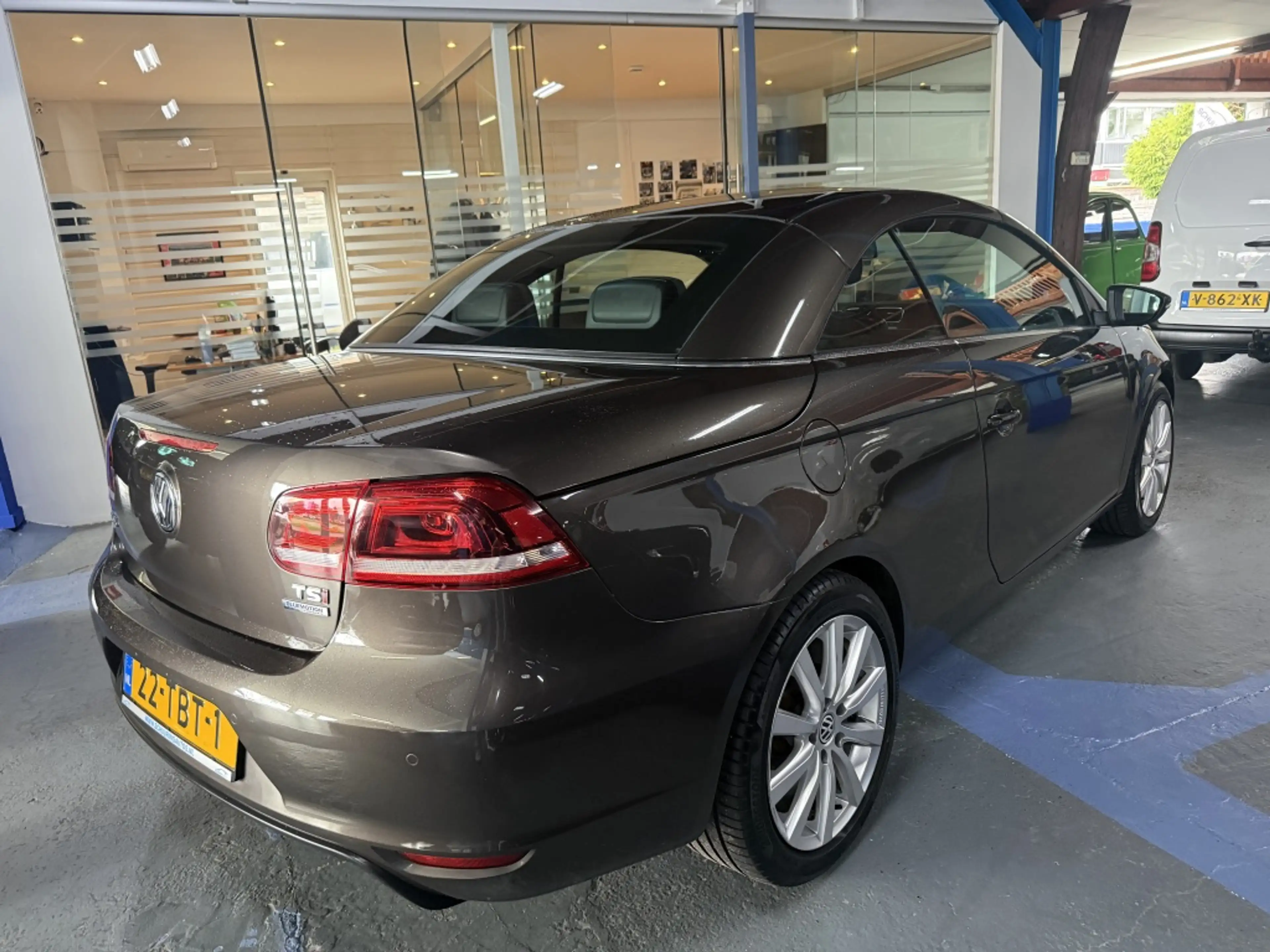 Volkswagen Eos 1.4 TSI Highline — photo 9
