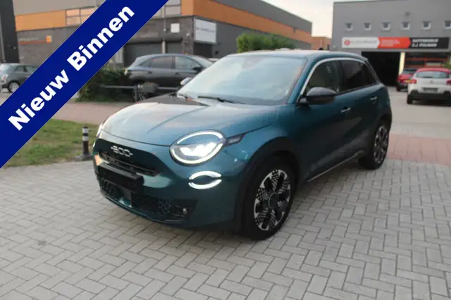 Fiat 600e La Prima 54 kWh Leder-Clima-Cruise-Navi-Camera-Mas
