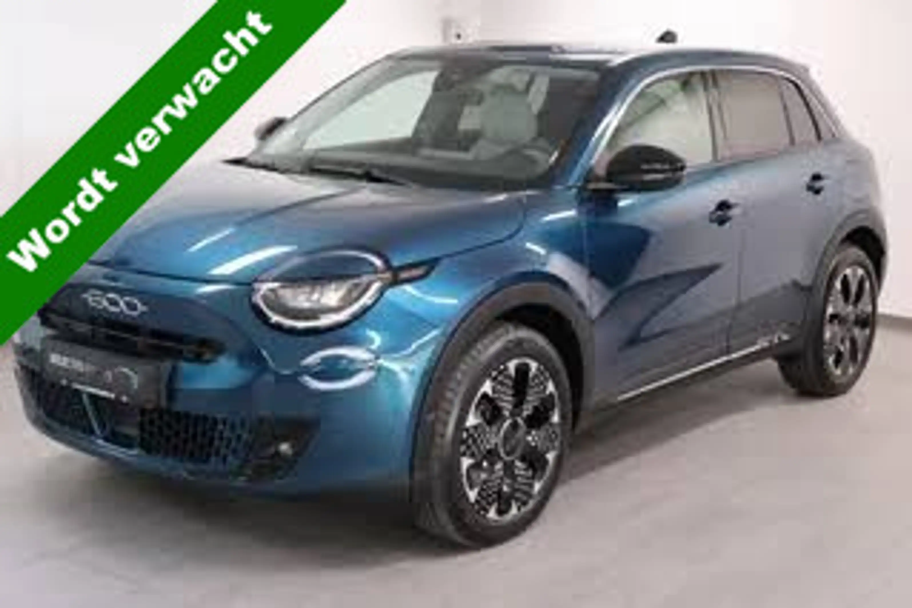 Fiat 600e La Prima 54 kWh Leder-Clima-Cruise-Navi-Camera.