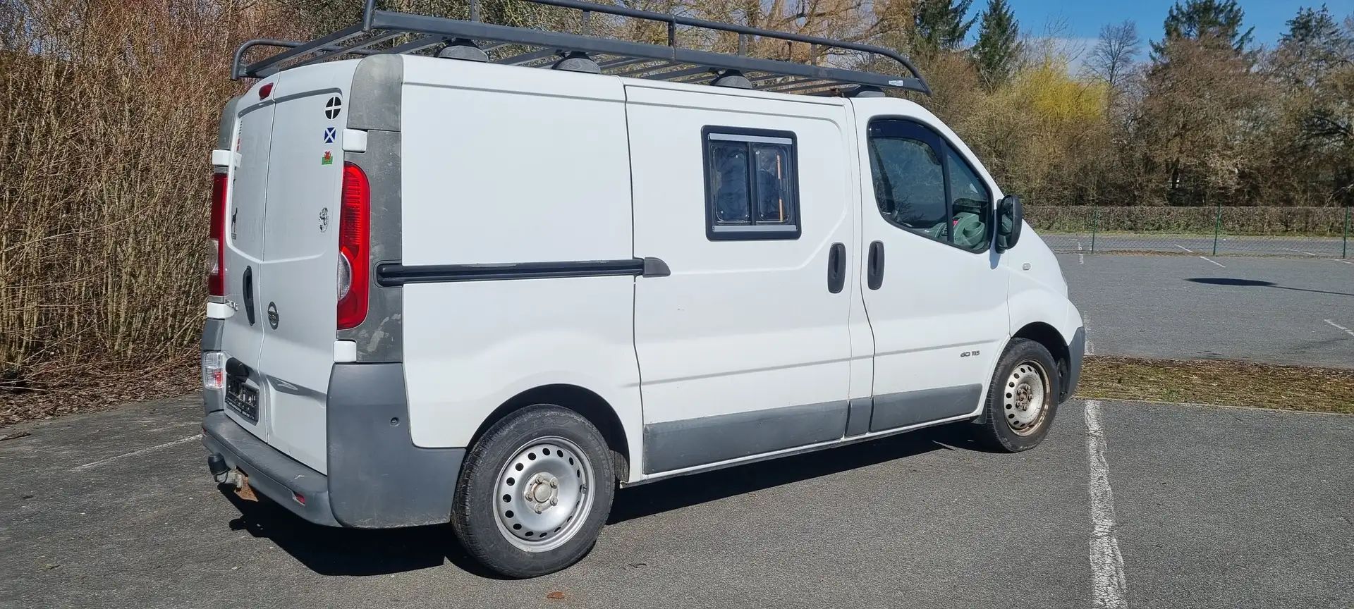 Nissan Primastar Camper, Selbstausbau, sofort einsatzbereit! Weiß - 1