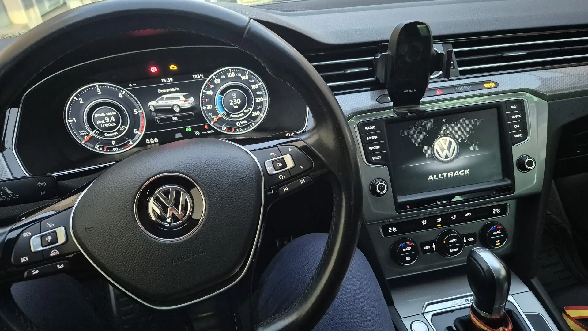 Volkswagen Passat Alltrack 2.0TDI BiT 4M DSG 176kW - 1