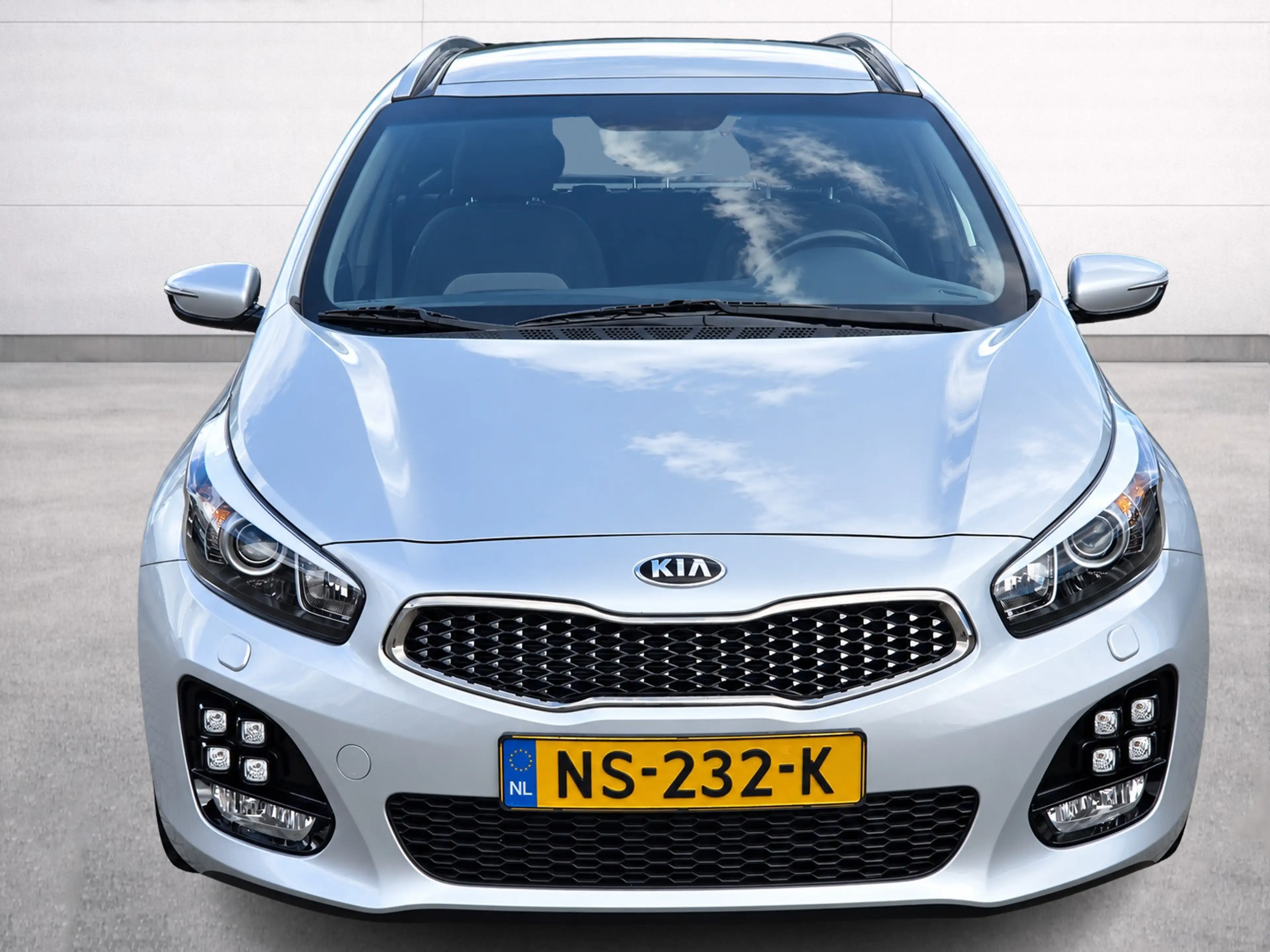 Kia Ceed SW / cee'd SW Sportswagon 1.0 T-GDi GT-Line | Panorama | Trekhaa — photo 10