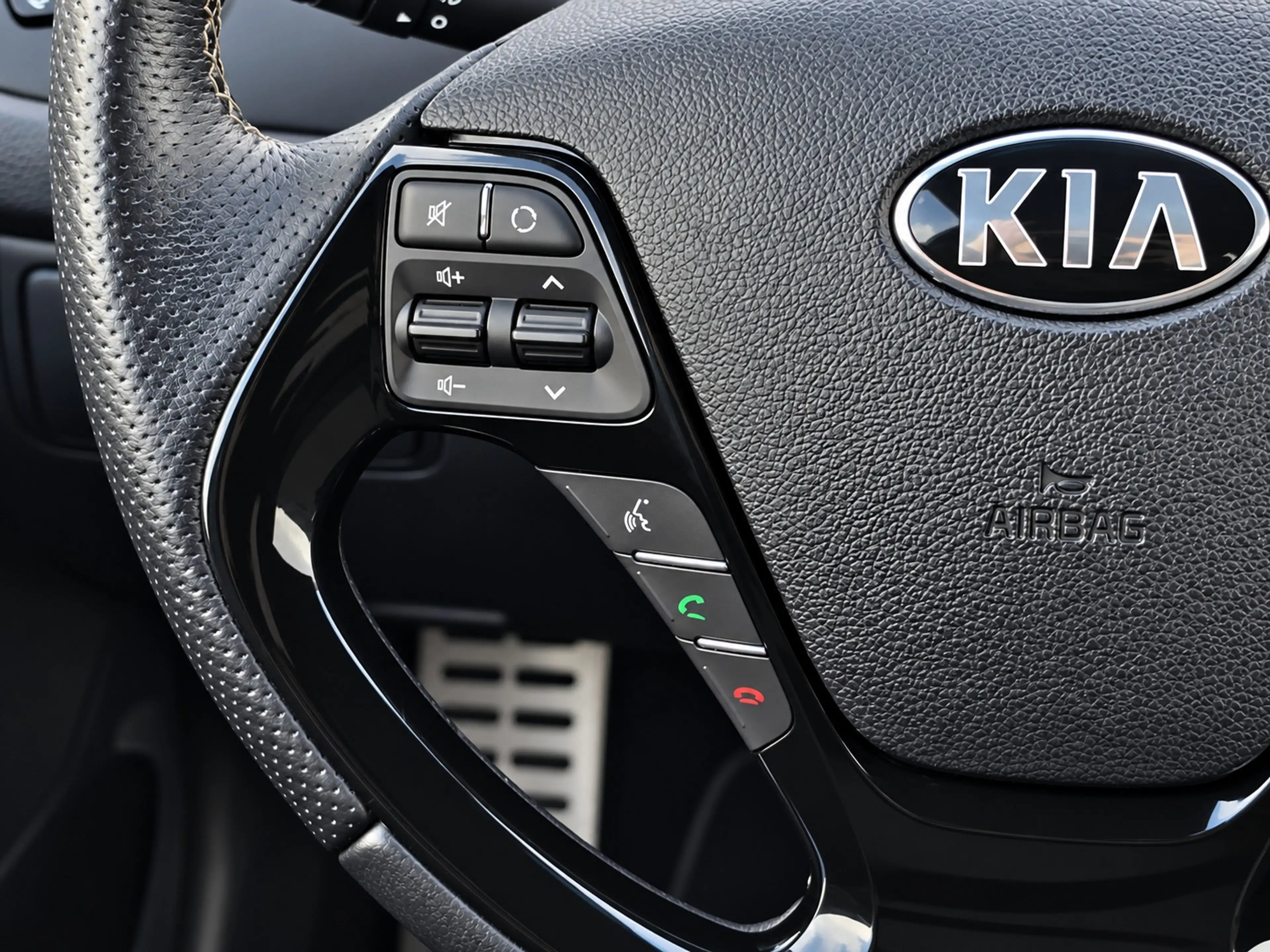 Kia Ceed SW / cee'd SW Sportswagon 1.0 T-GDi GT-Line | Panorama | Trekhaa — photo 8