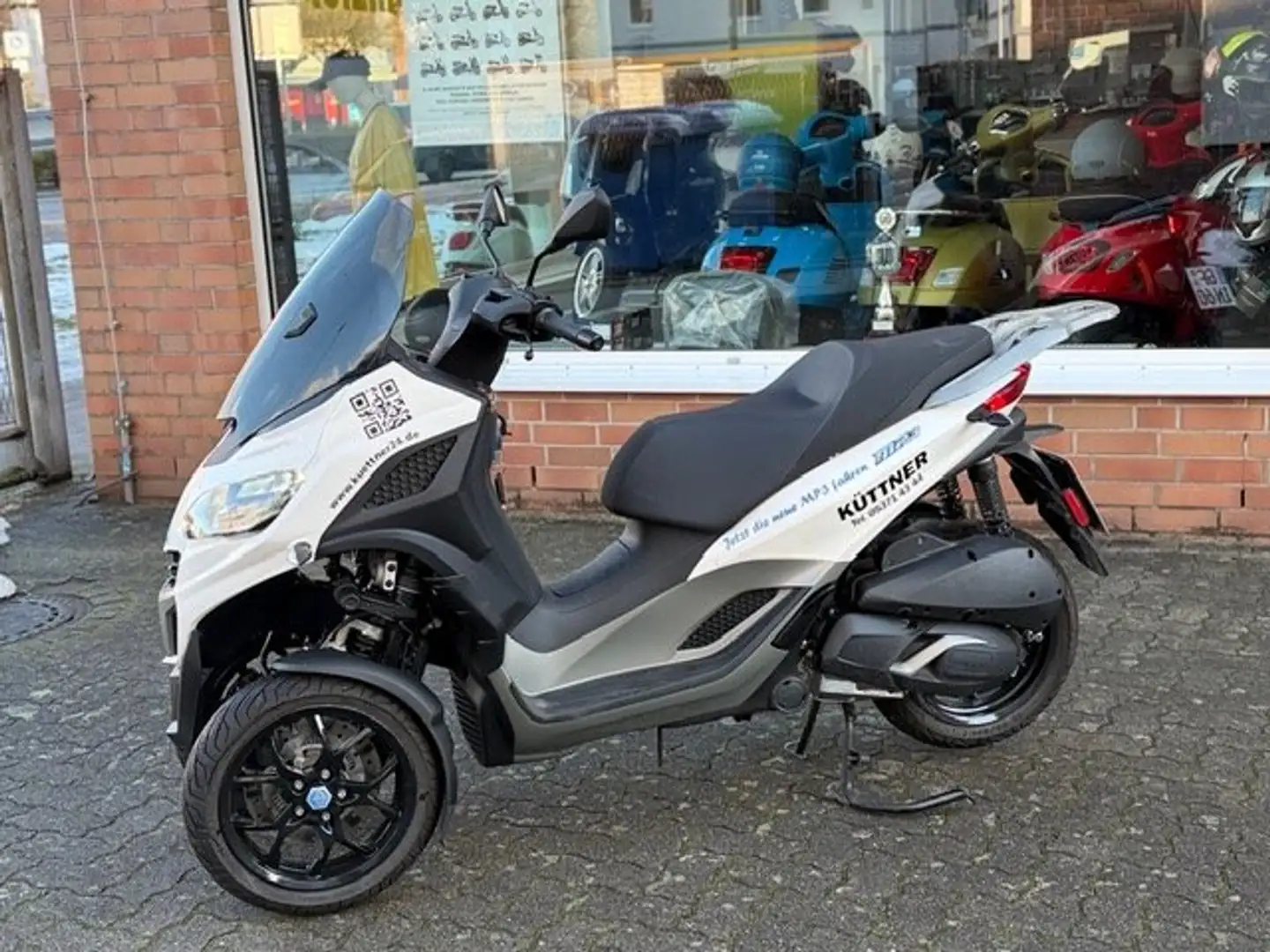 Piaggio MP3 310 ABS/ASR Vorführroller  m. Auto FS fahrbar !! Blanco - 2
