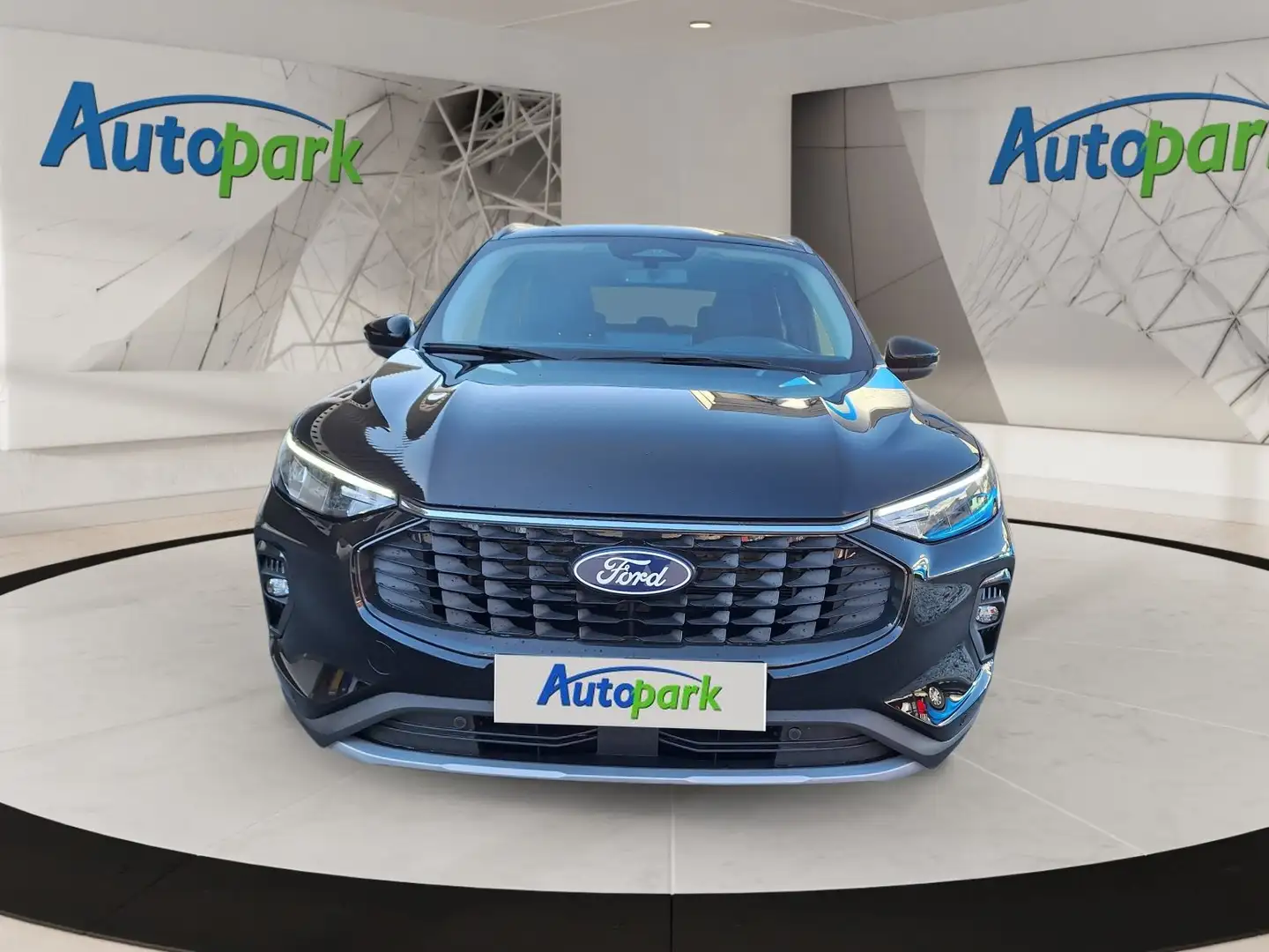 Ford Kuga Titanium Hybrid FHEV AWD Schwarz - 2