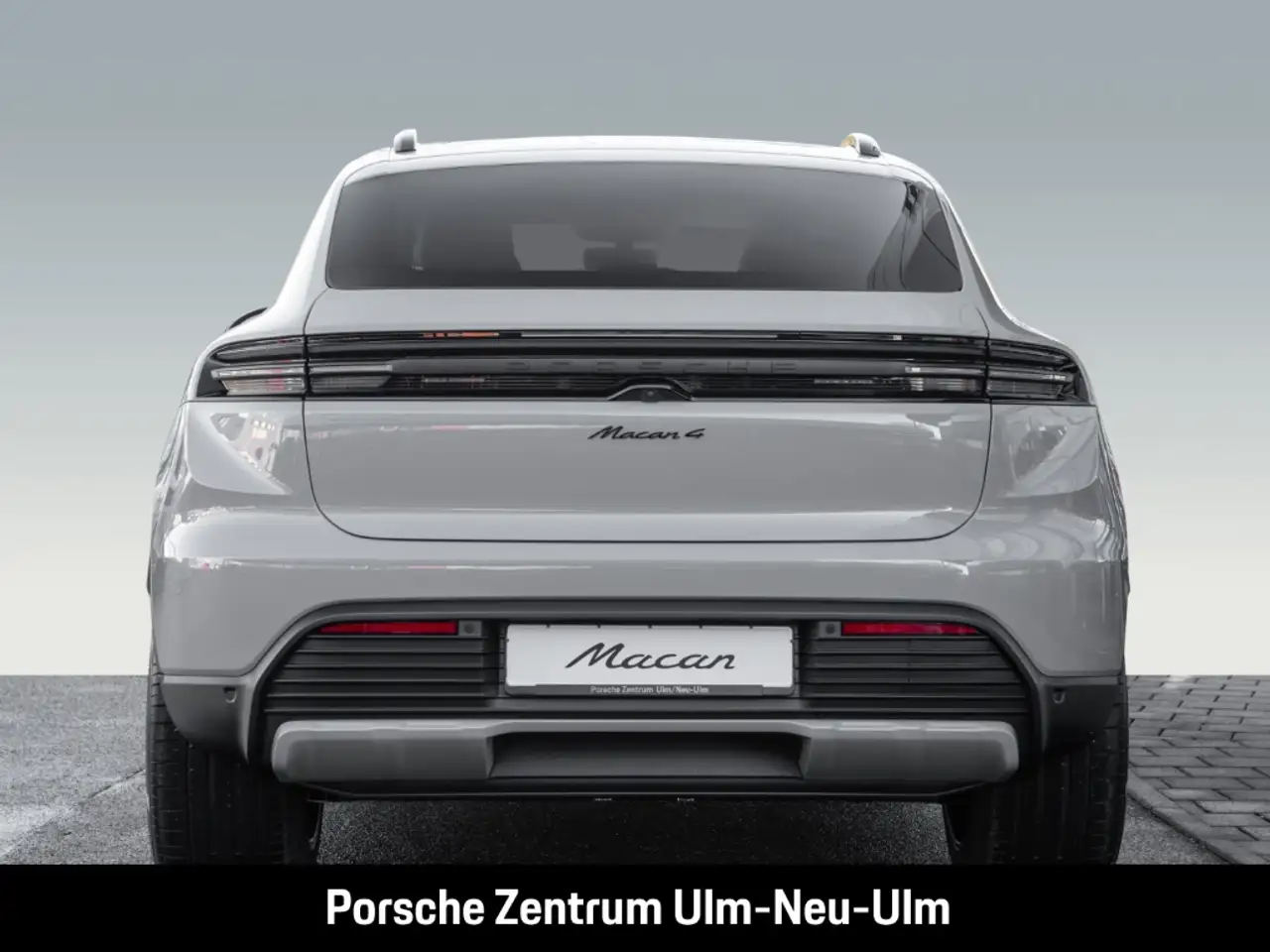 Porsche Macan 4 Head-Up Surround-View BOSE Luftfederung 9